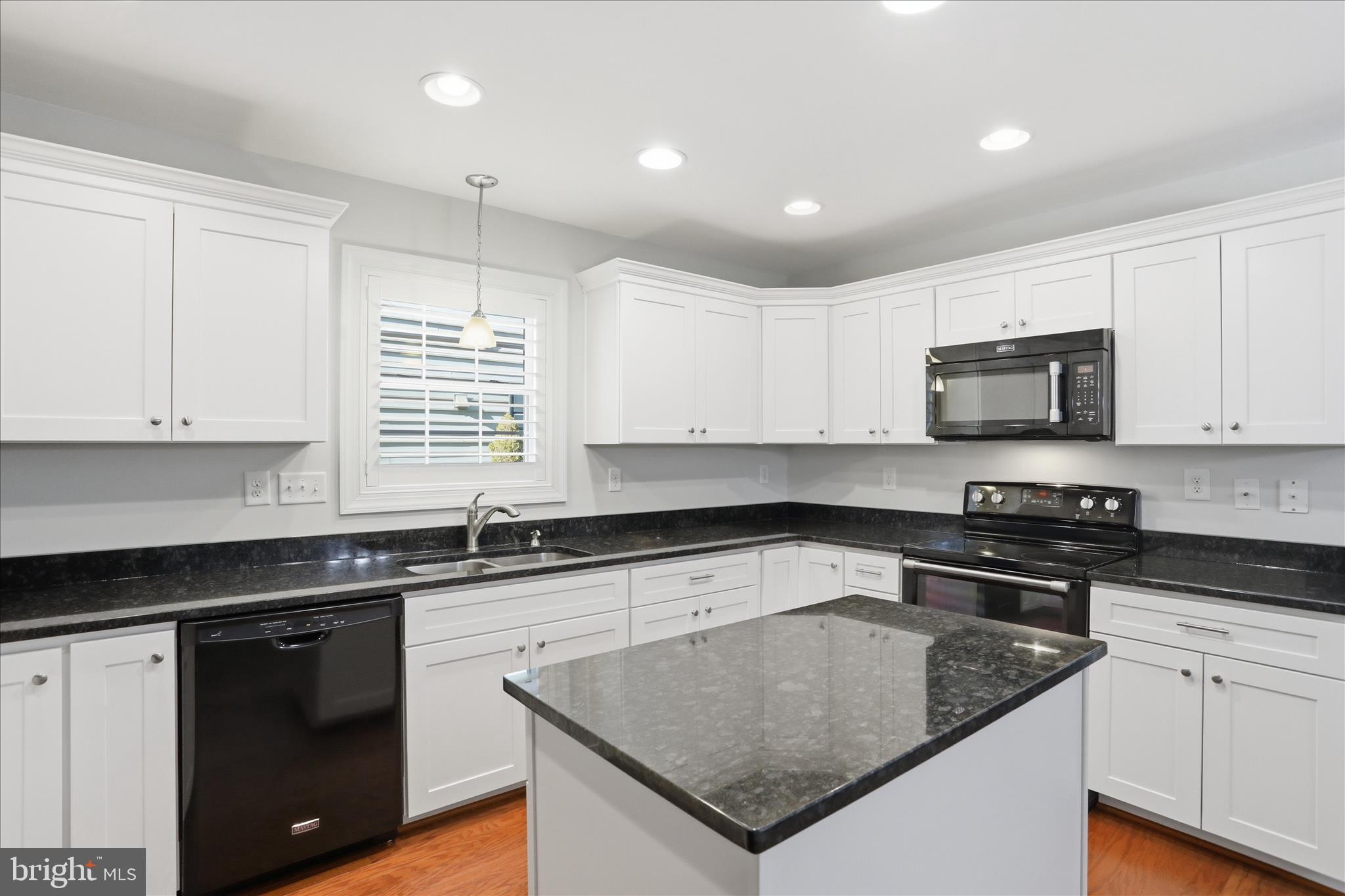 COBBLESTONE ESTATES - Residential