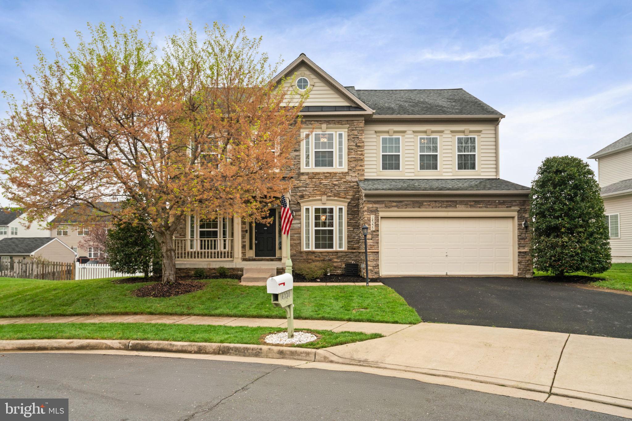 MEADOWS AT MORRIS FARM - Residential