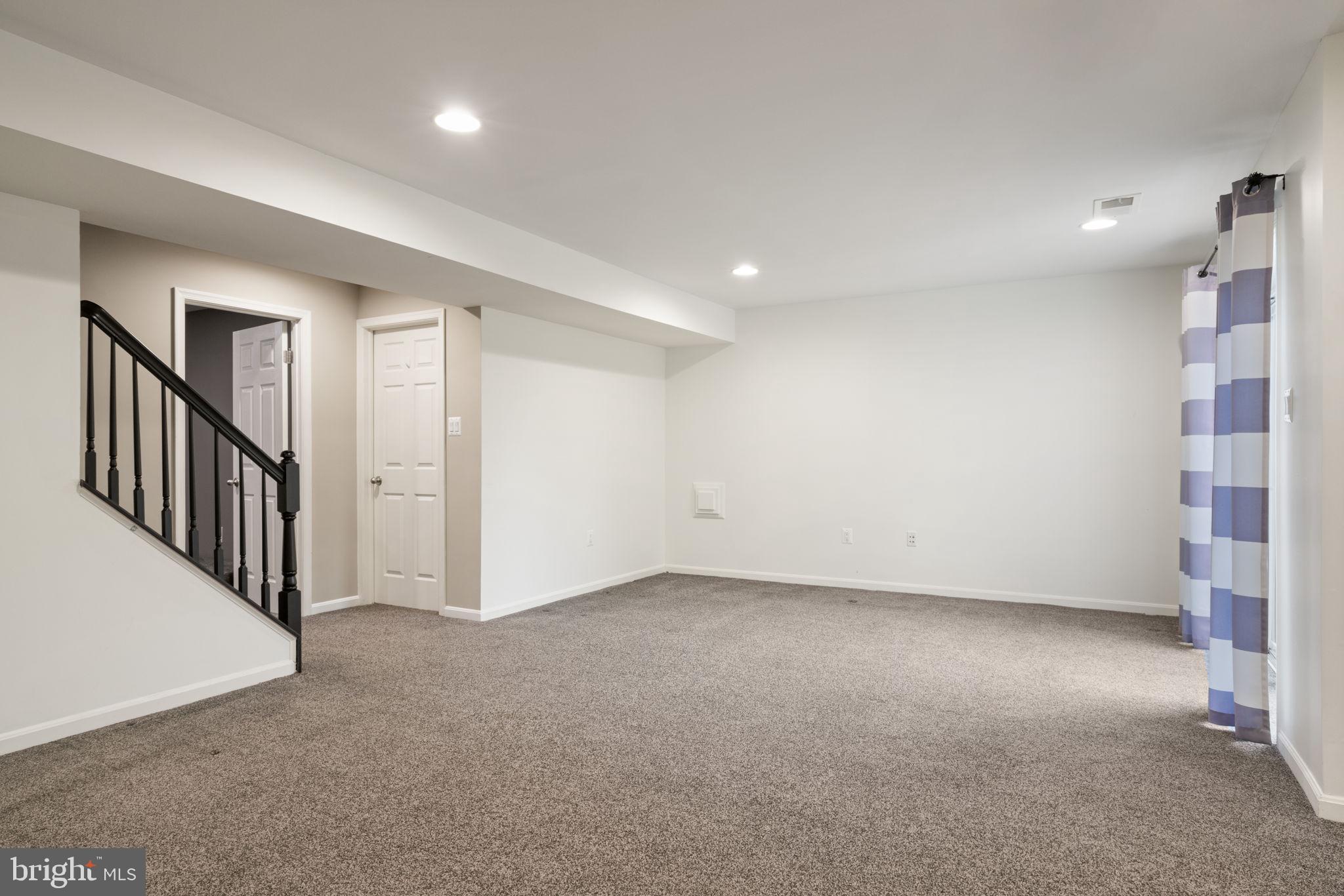 MEADOWS AT MORRIS FARM - Residential