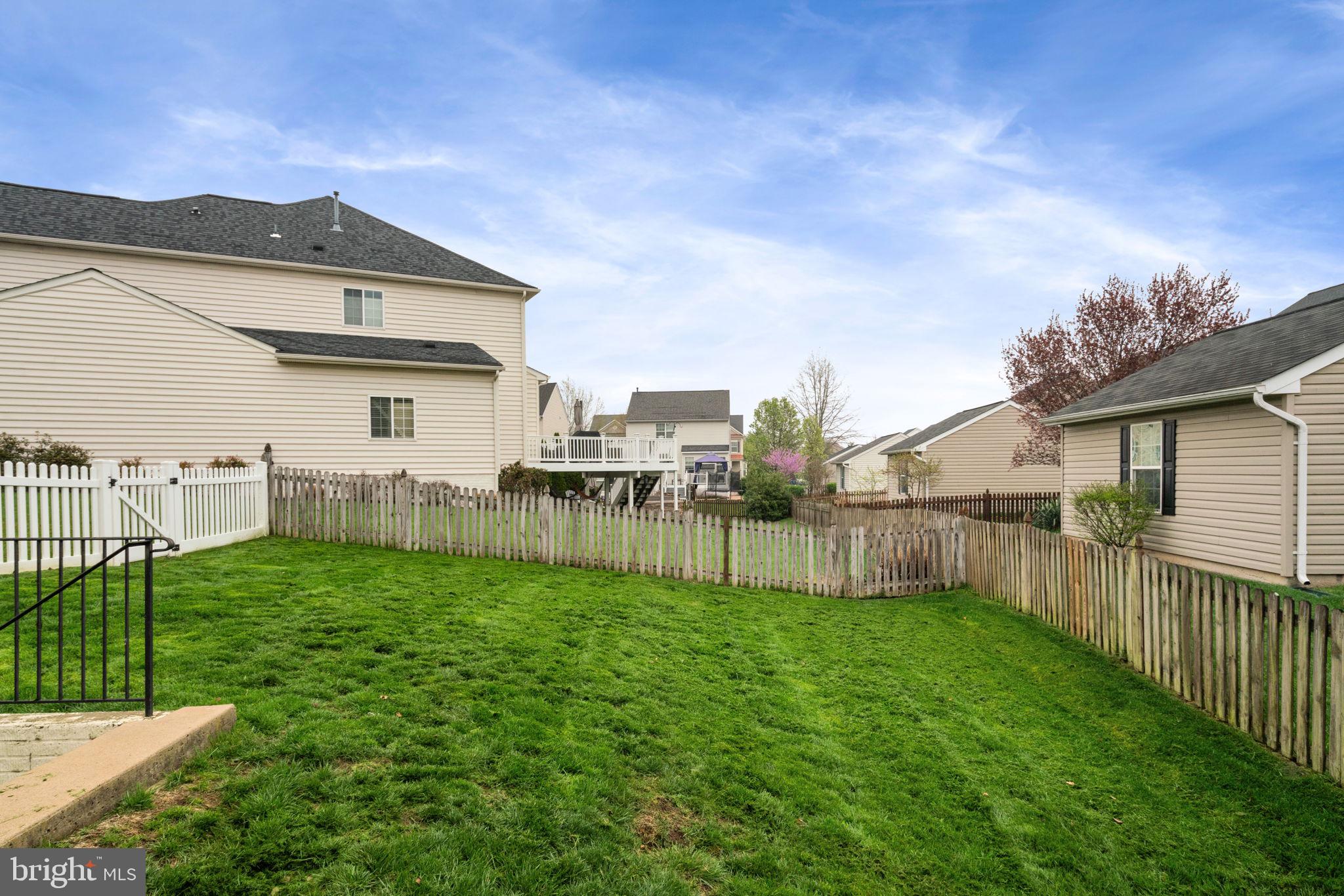 MEADOWS AT MORRIS FARM - Residential