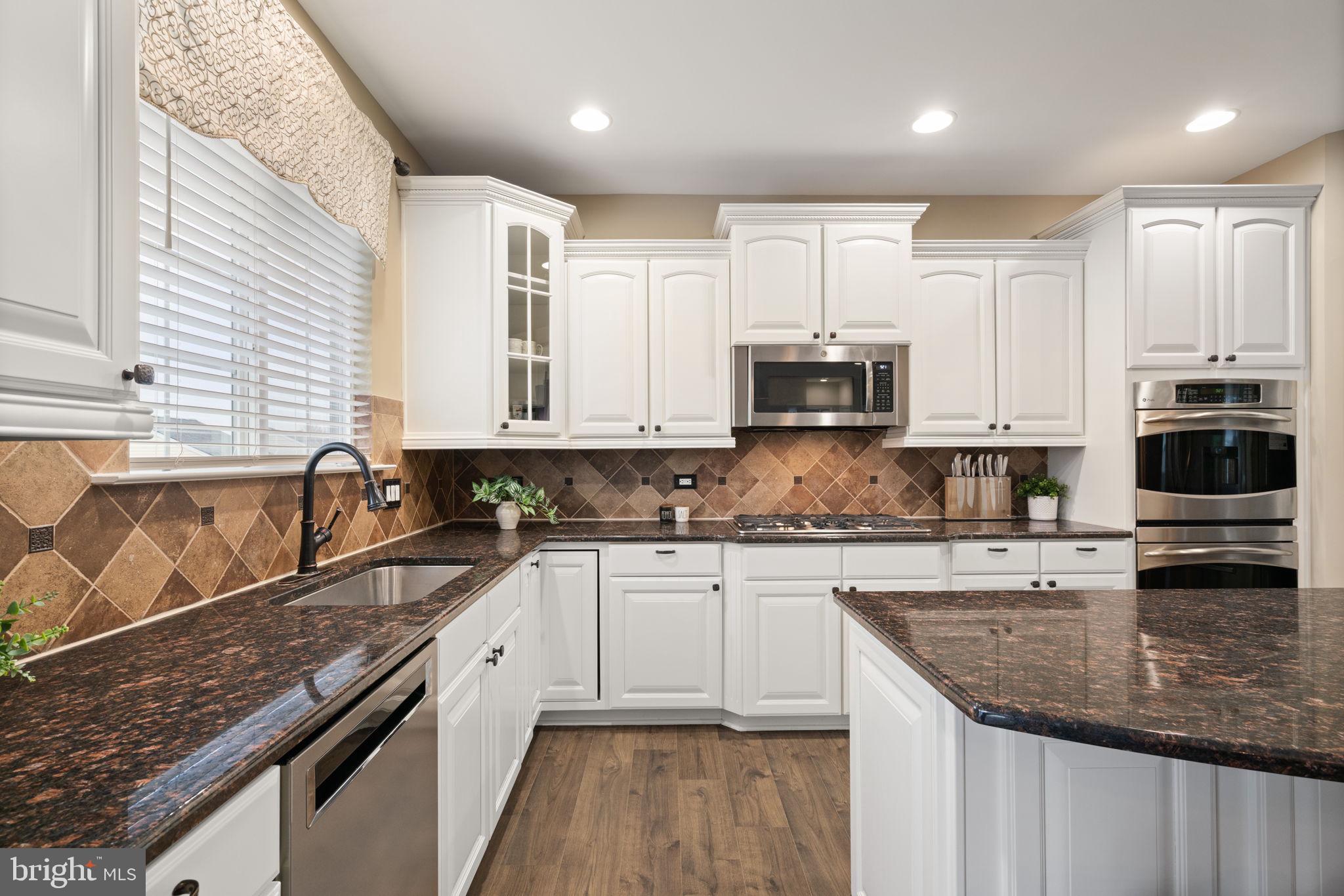 MEADOWS AT MORRIS FARM - Residential