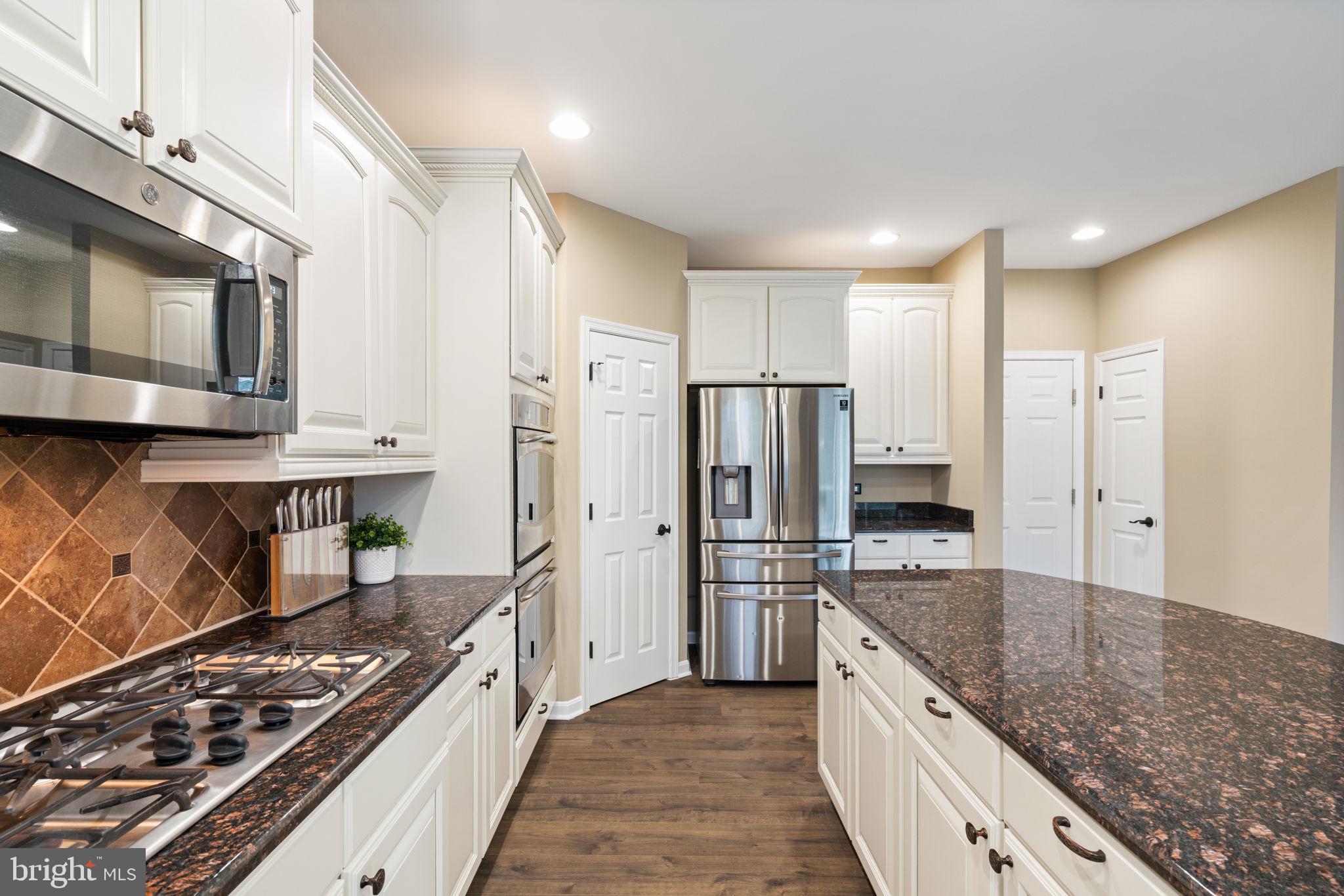 MEADOWS AT MORRIS FARM - Residential