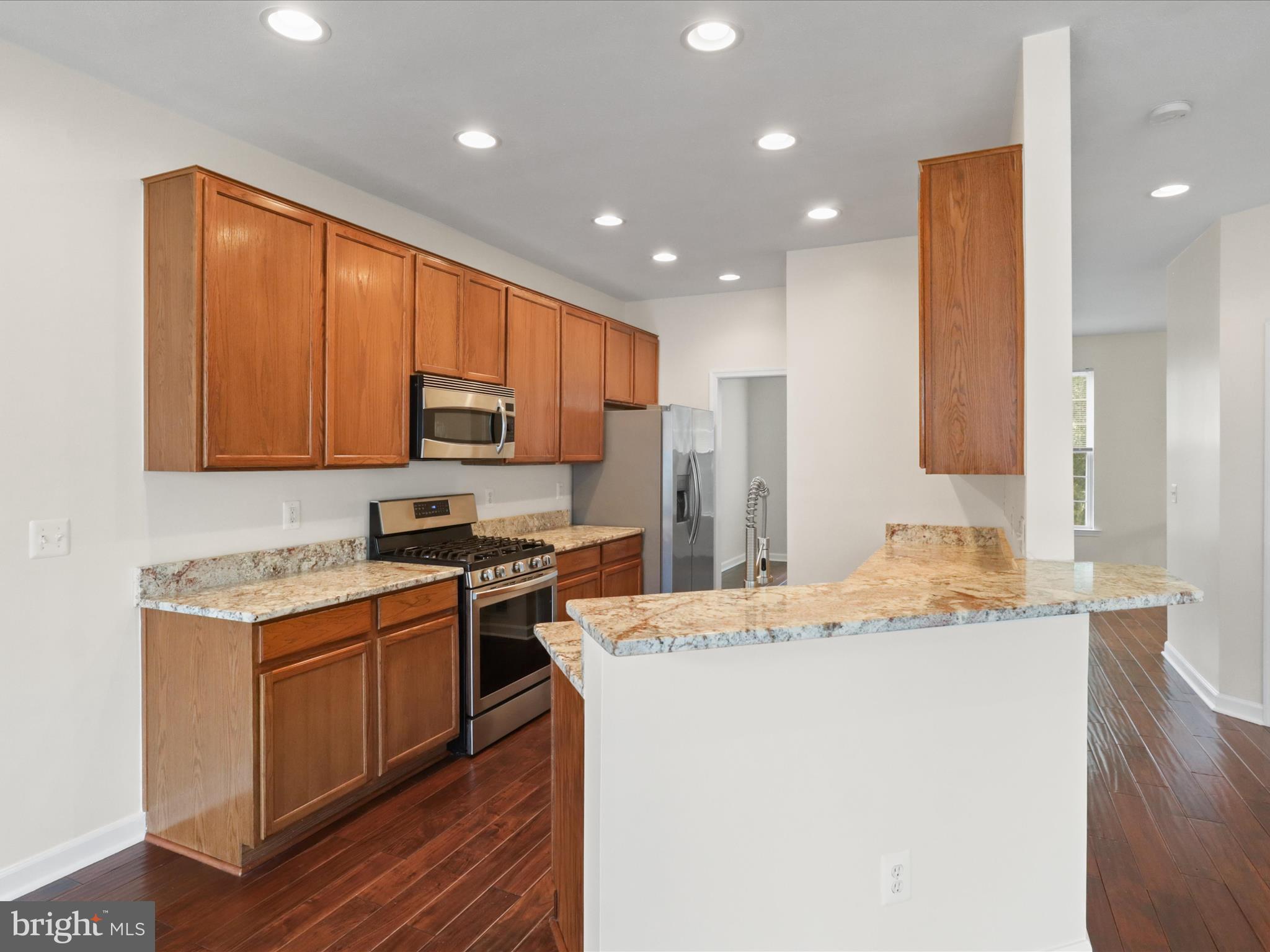 GROVE AT HUNTLEY MEADOWS - Residential