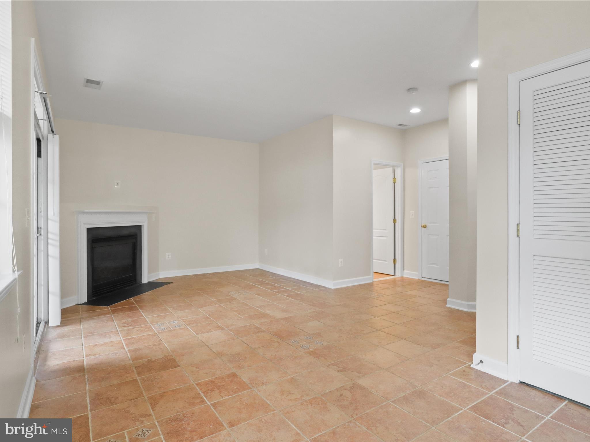 GROVE AT HUNTLEY MEADOWS - Residential