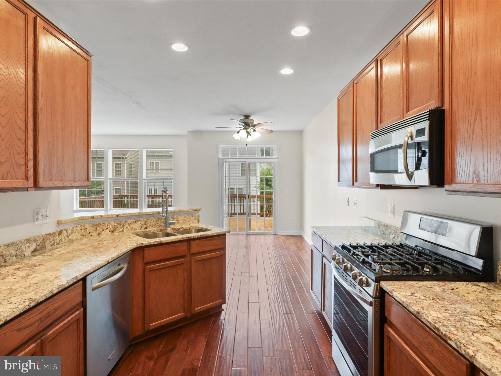 GROVE AT HUNTLEY MEADOWS - Residential