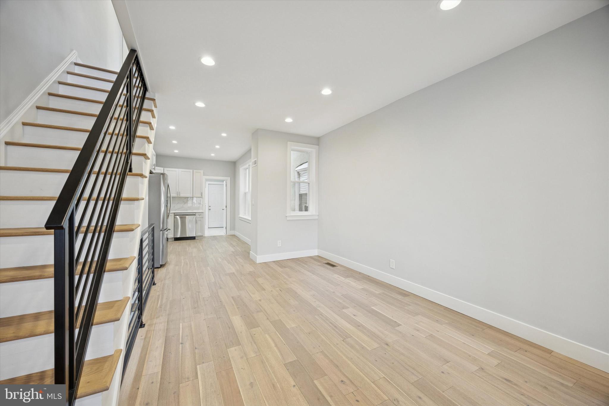 PORT RICHMOND - Residential