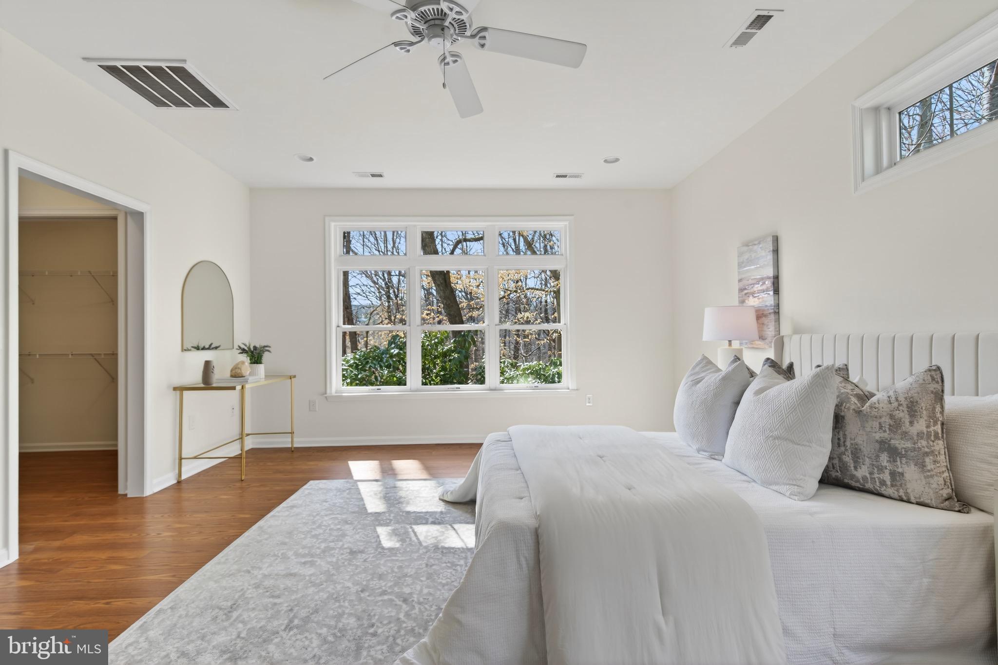 BARCROFT - Residential