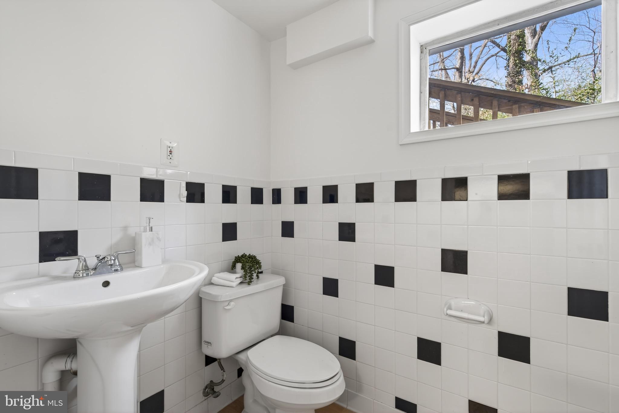 BARCROFT - Residential