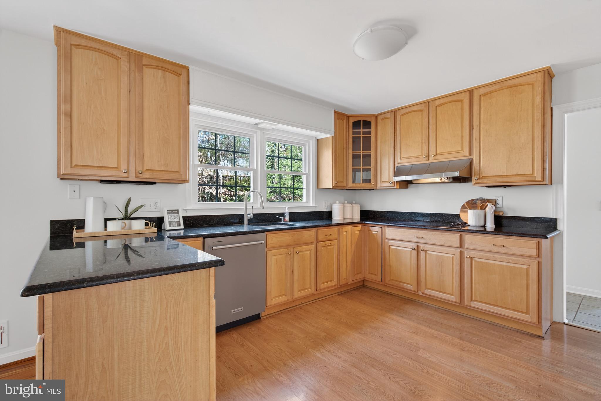 BARCROFT - Residential