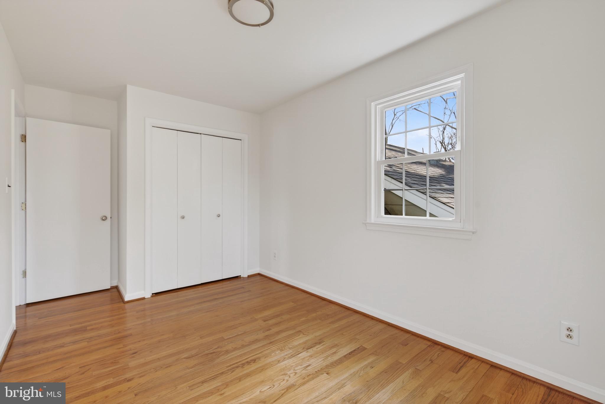 BARCROFT - Residential