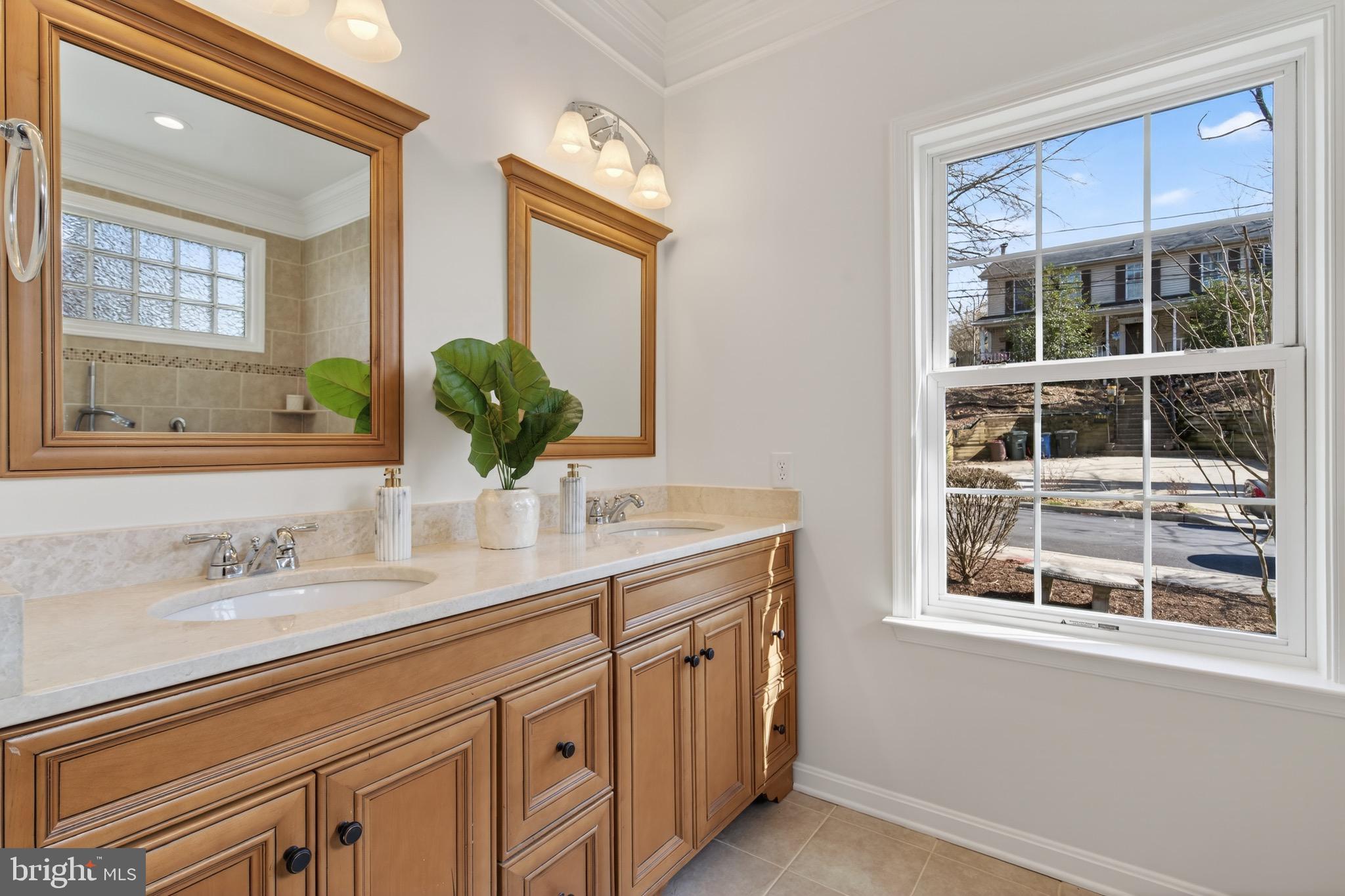 BARCROFT - Residential