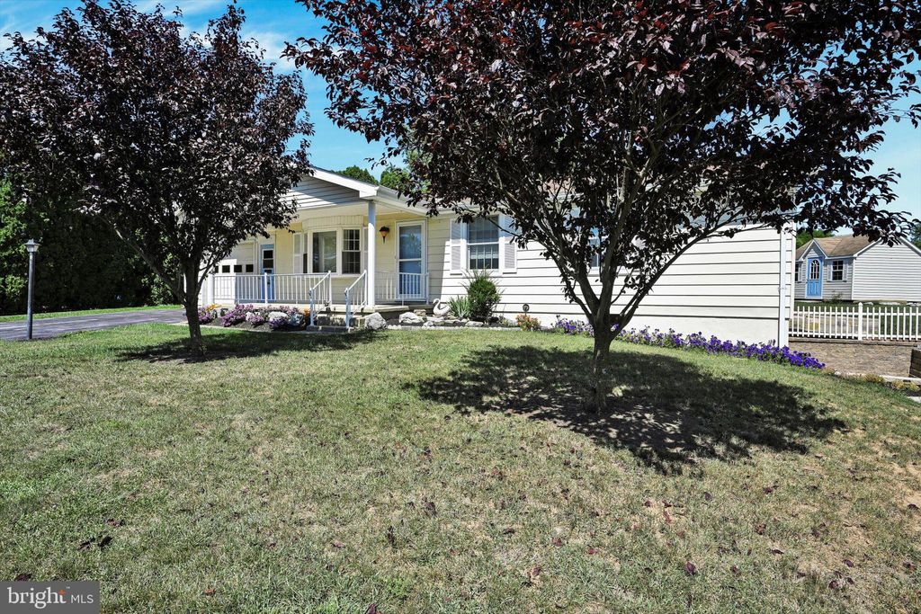 Photo of 2978 SHUMAKER RD, MANHEIM, PA 17545 (MLS # PALA2040372)