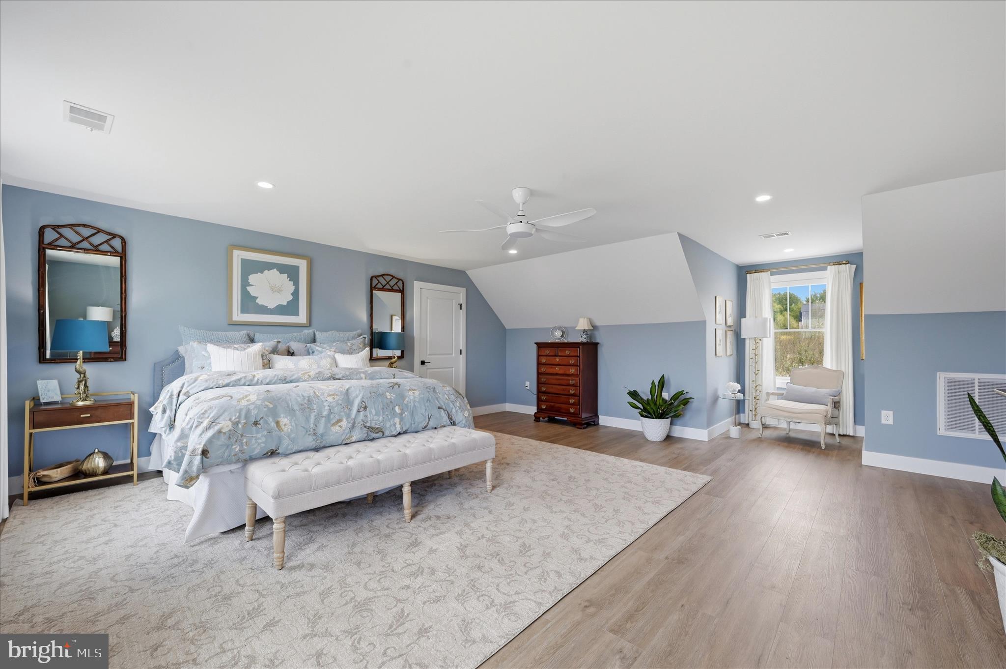 POTOMAC OVERLOOK ESTATES - Residential