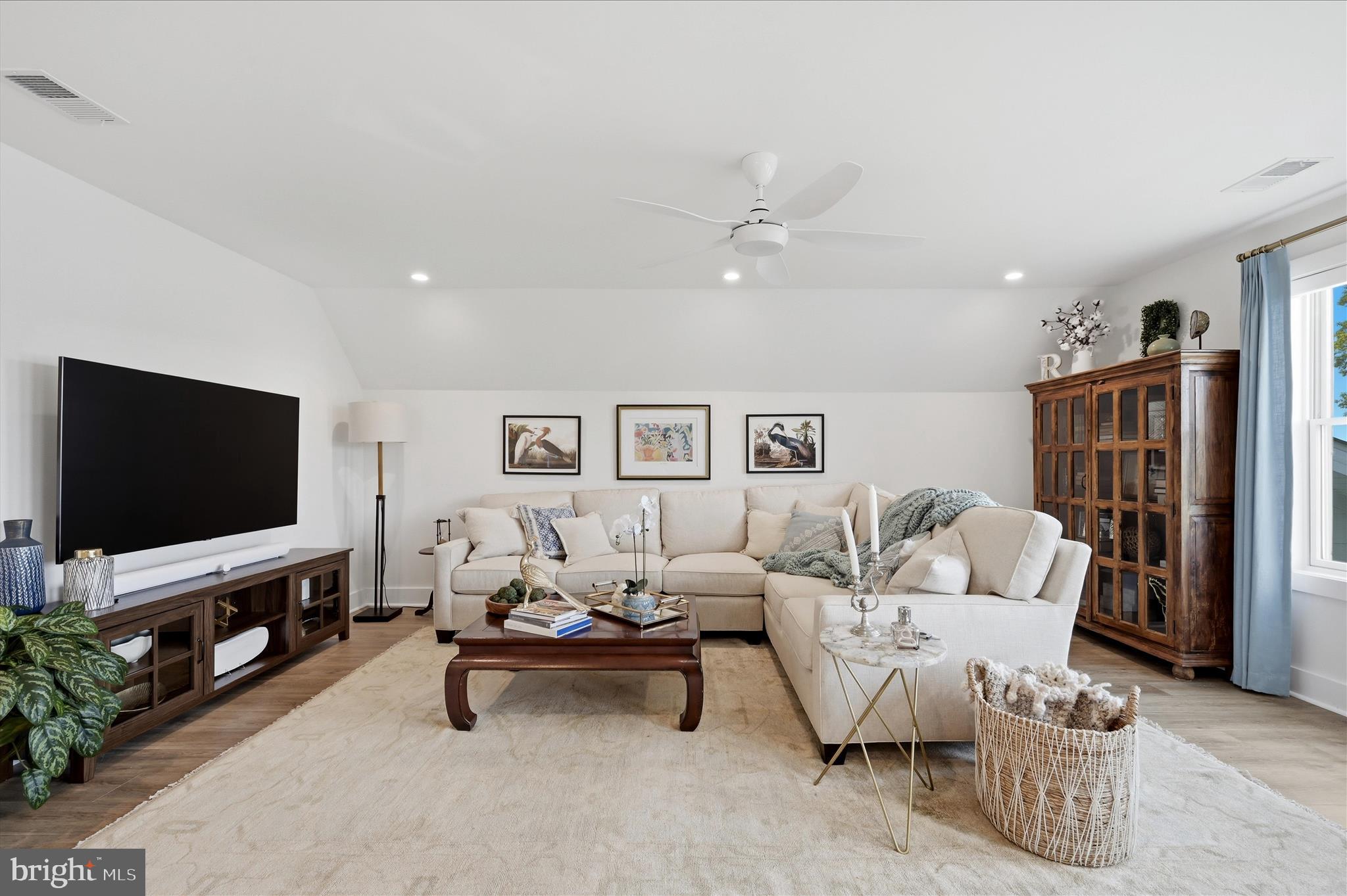 POTOMAC OVERLOOK ESTATES - Residential