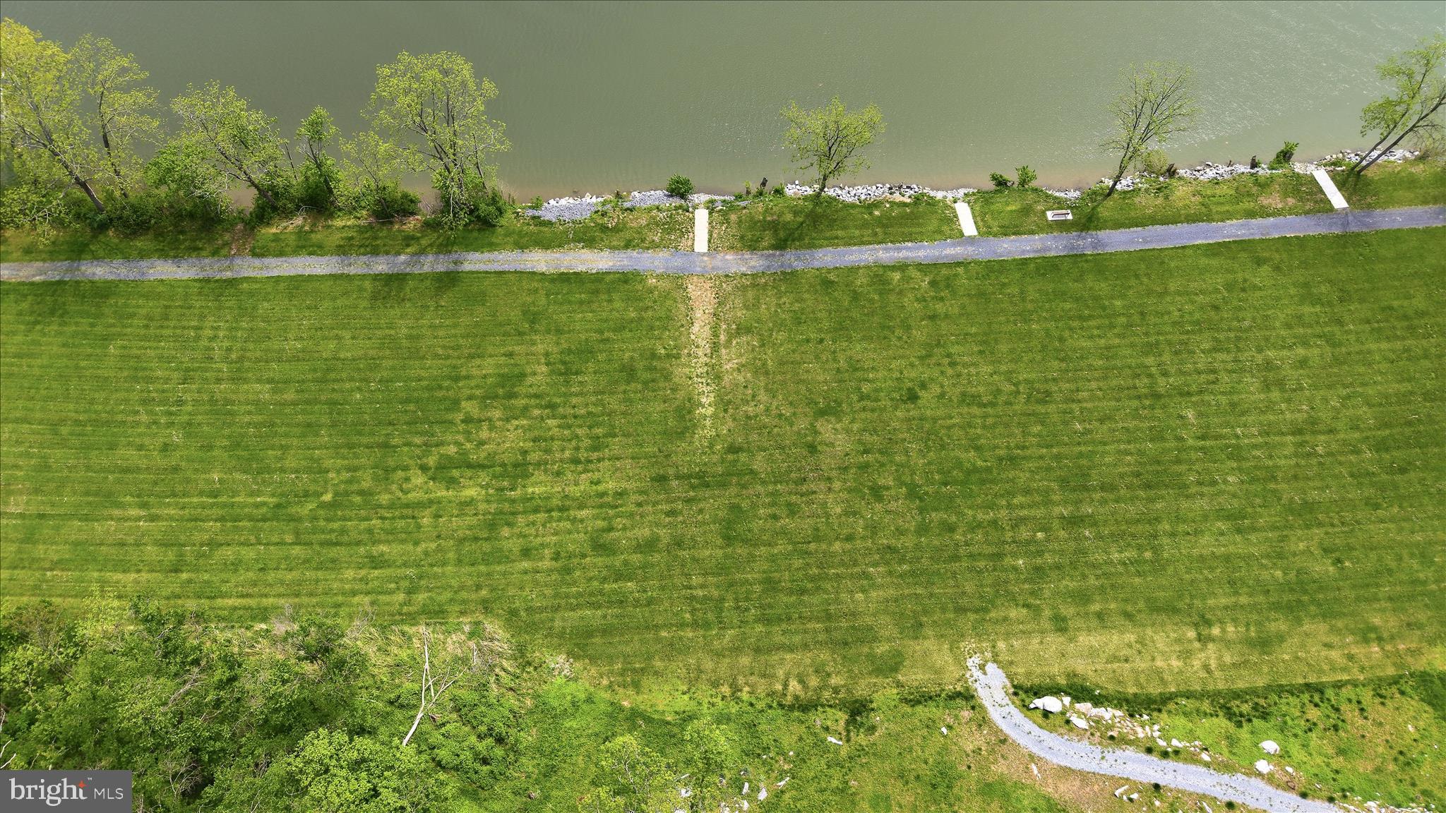 POTOMAC OVERLOOK ESTATES - Residential