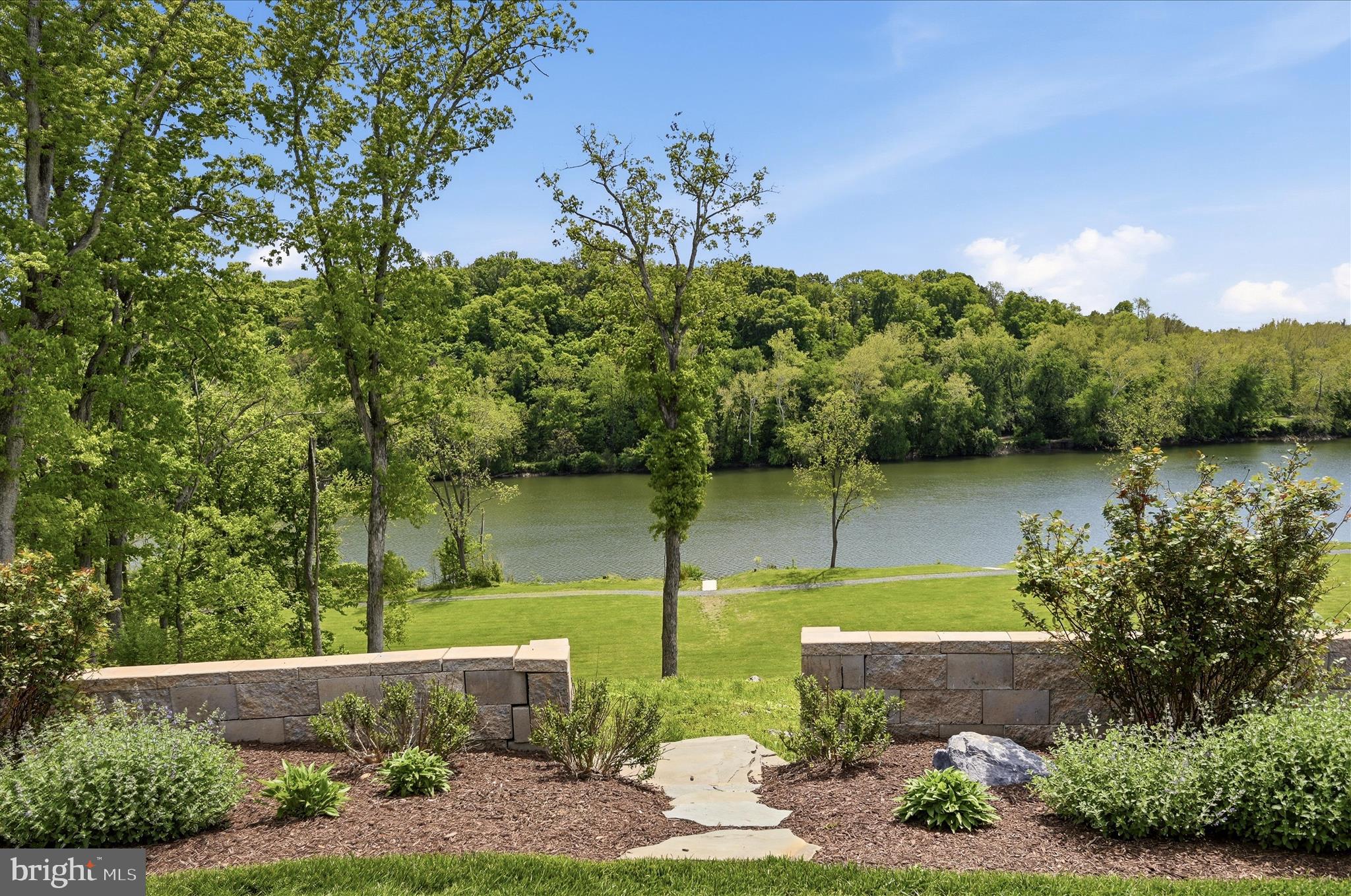 POTOMAC OVERLOOK ESTATES - Residential