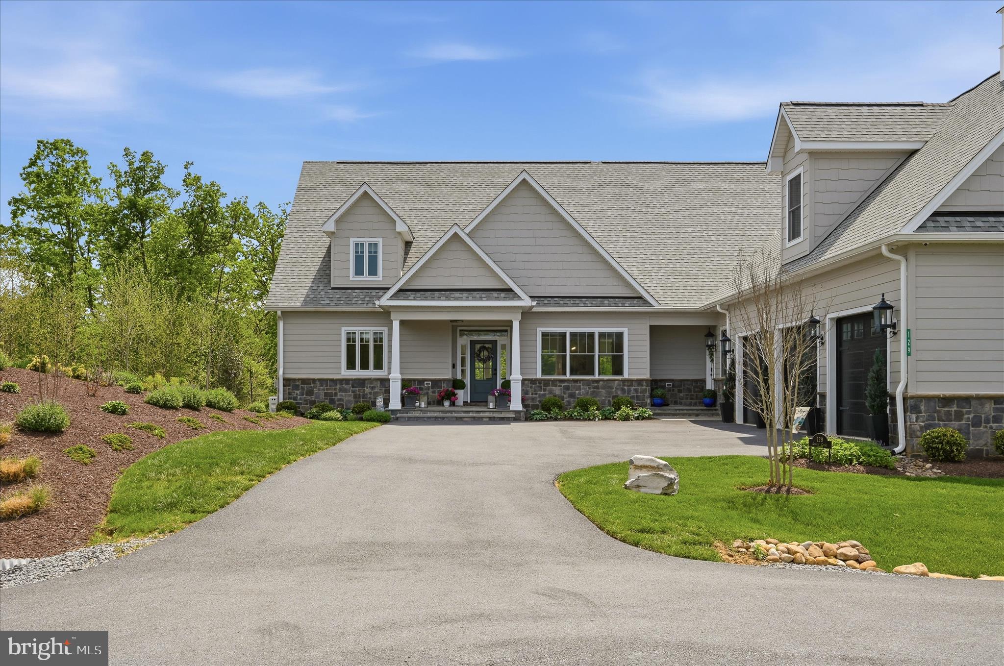 POTOMAC OVERLOOK ESTATES - Residential