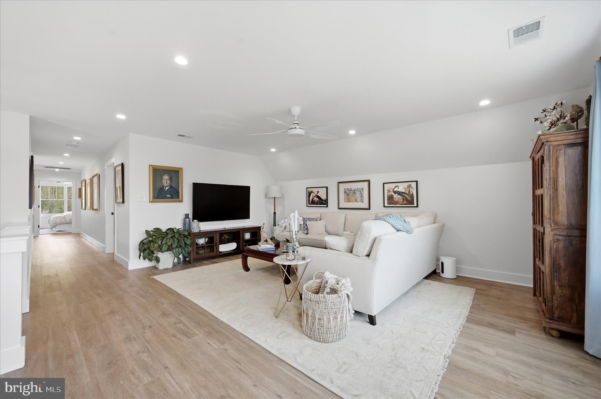 POTOMAC OVERLOOK ESTATES - Residential