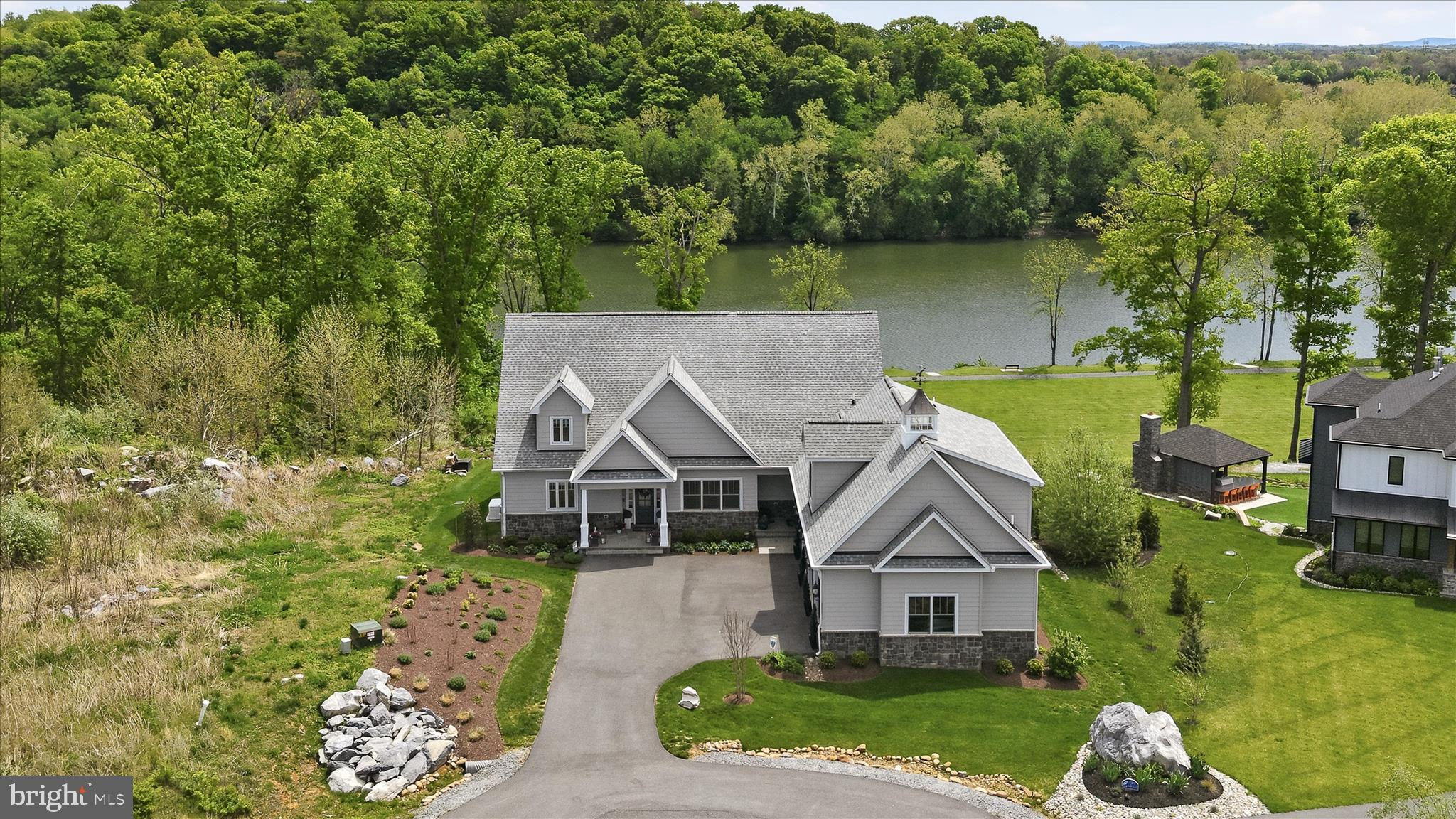 POTOMAC OVERLOOK ESTATES - Residential