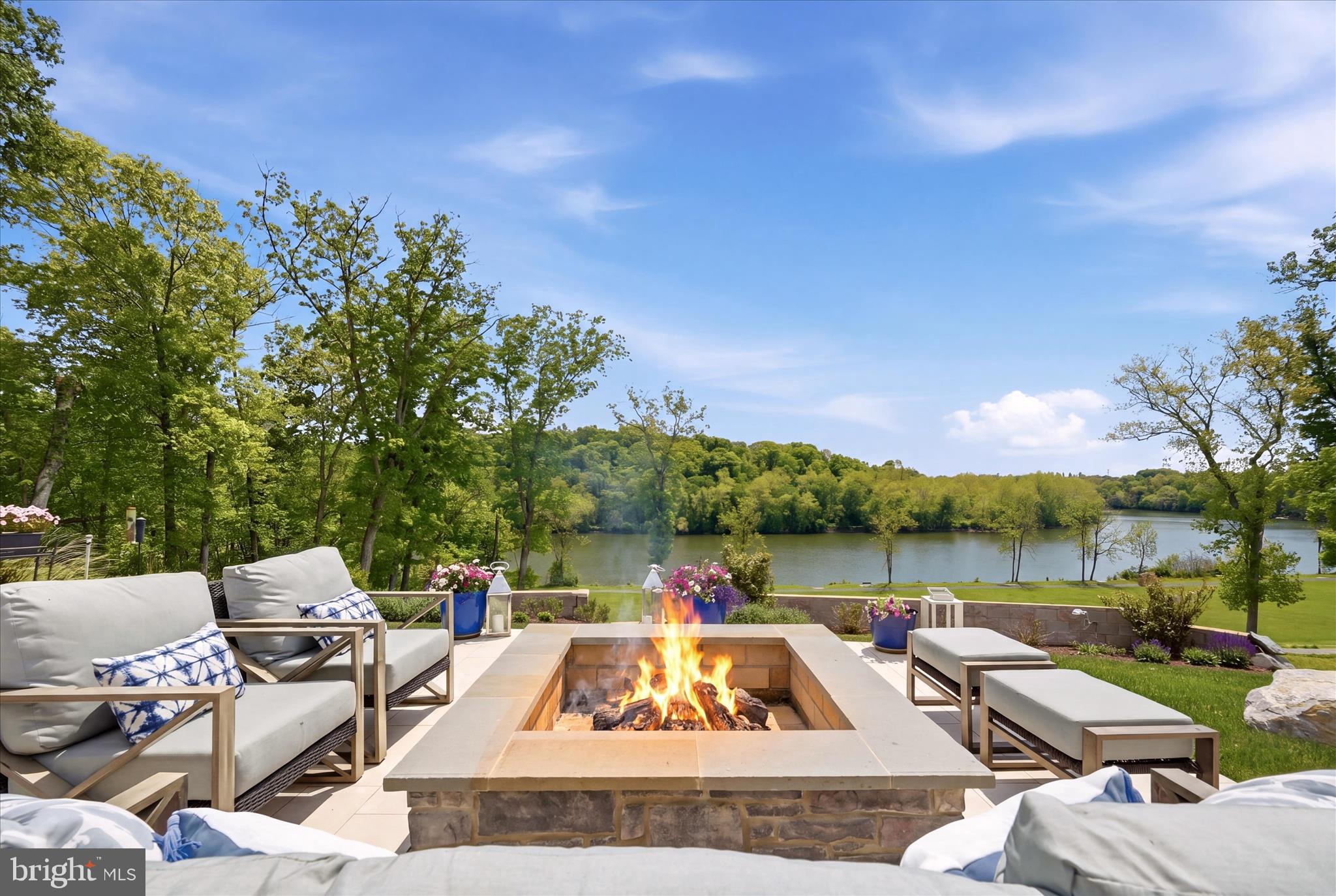 POTOMAC OVERLOOK ESTATES - Residential