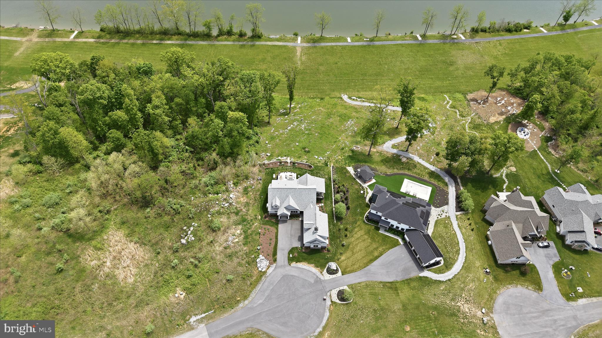 POTOMAC OVERLOOK ESTATES - Residential