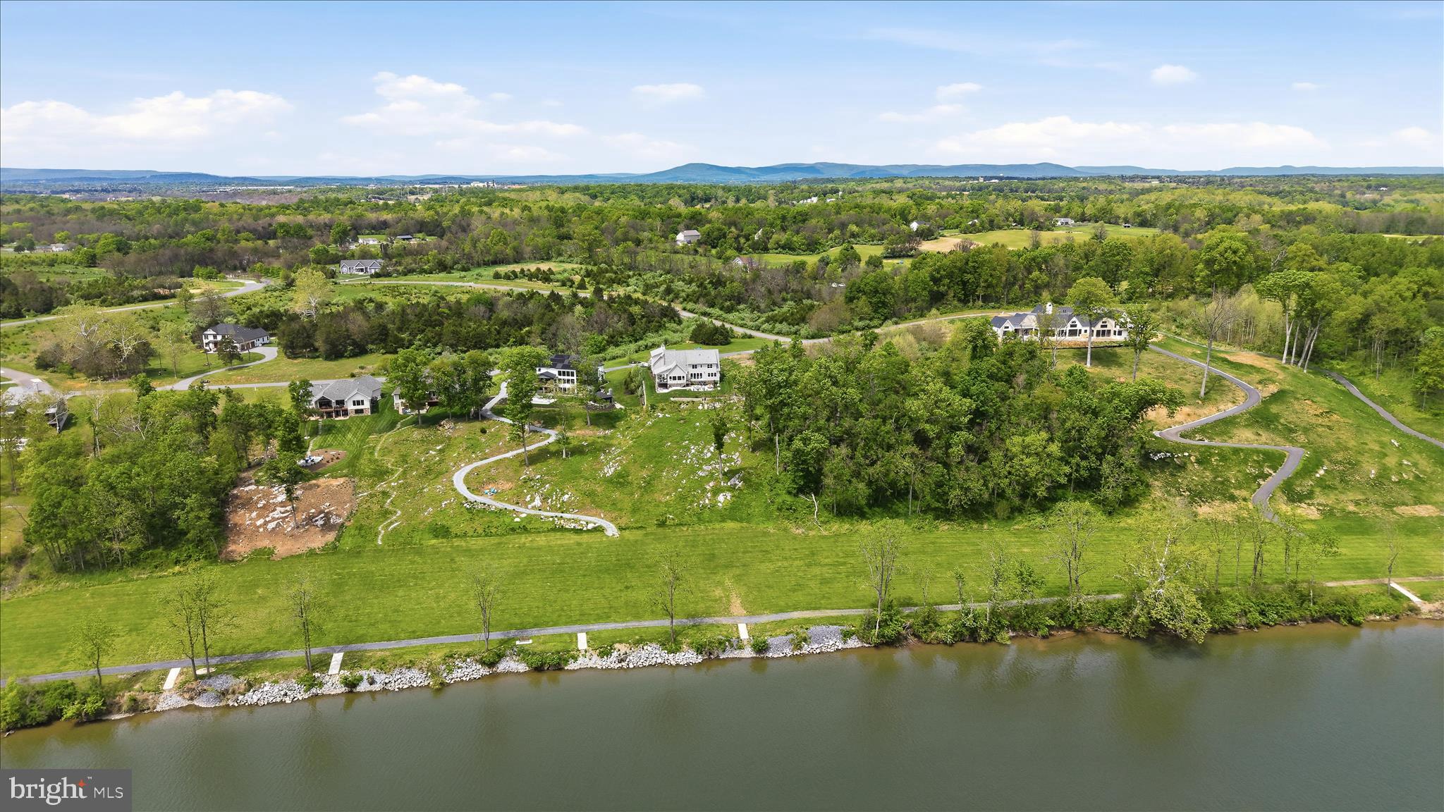 POTOMAC OVERLOOK ESTATES - Residential