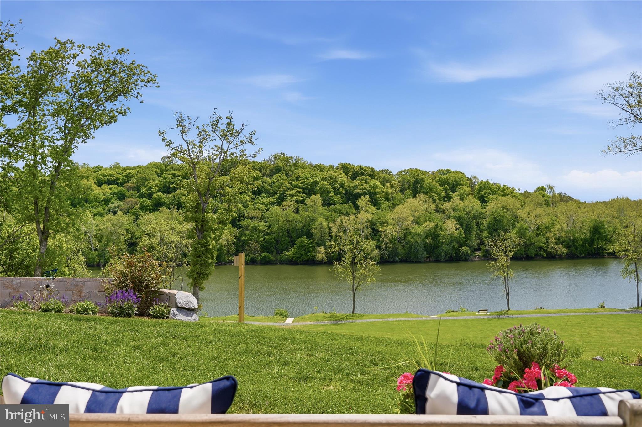 POTOMAC OVERLOOK ESTATES - Residential