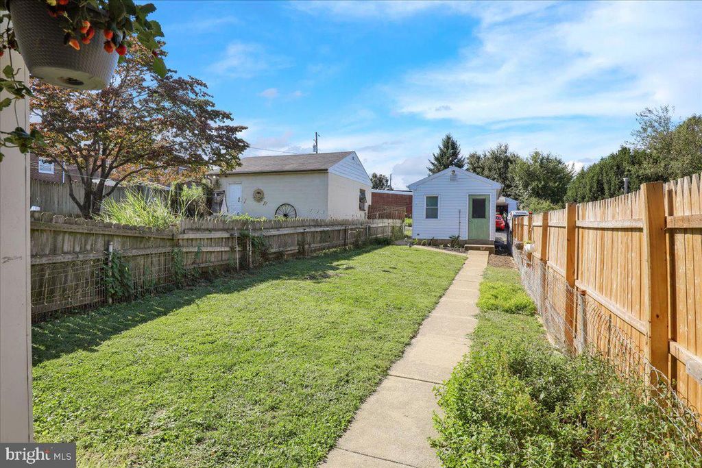 Photo of 1045 Saint Joseph Street, Lancaster, PA 17603 (MLS # PALA2056918)