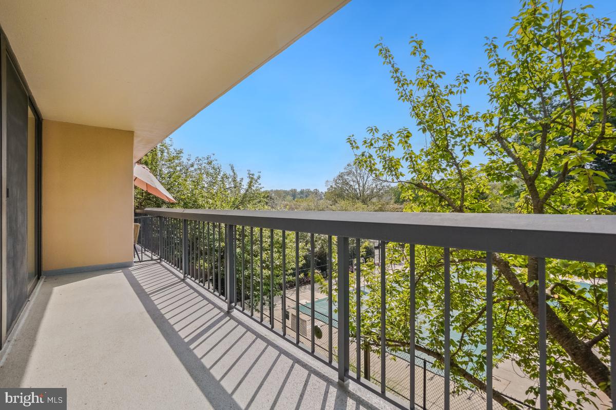 CHELSEA TOWERS - Residential