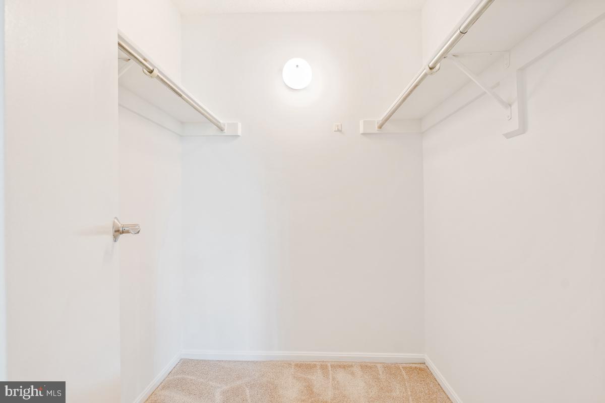 CHELSEA TOWERS - Residential