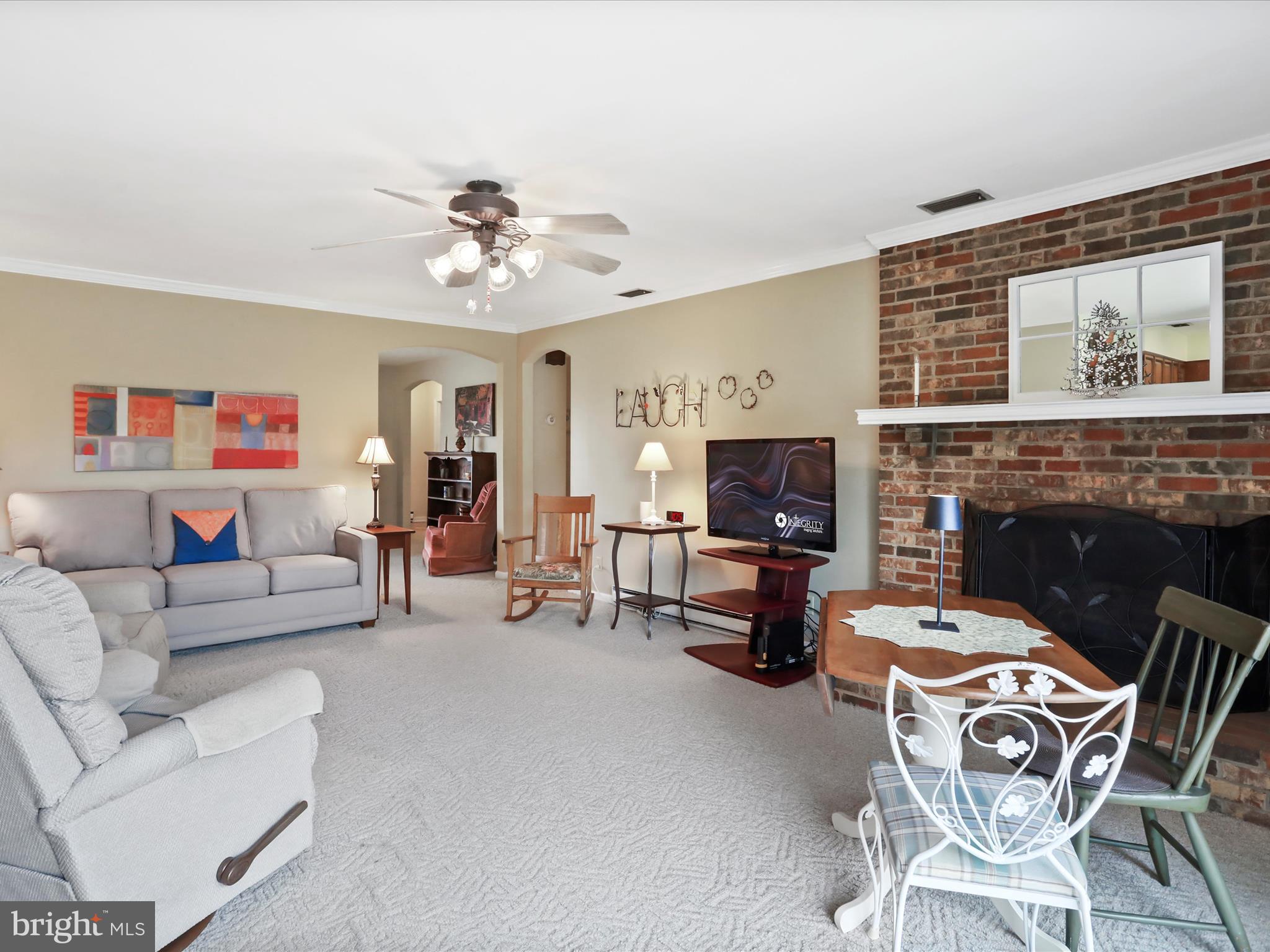 WAKELAND MANOR - Residential