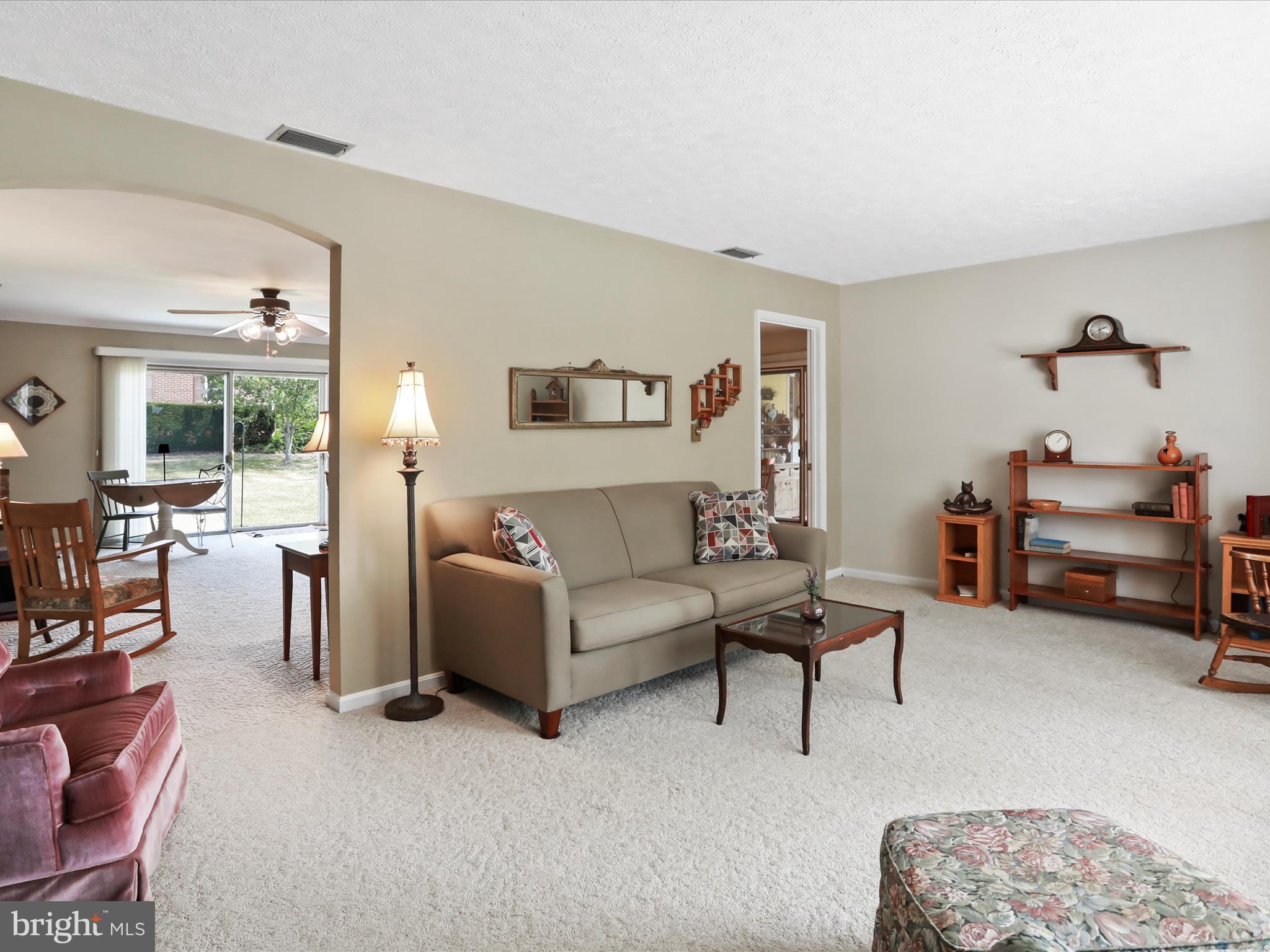 WAKELAND MANOR - Residential