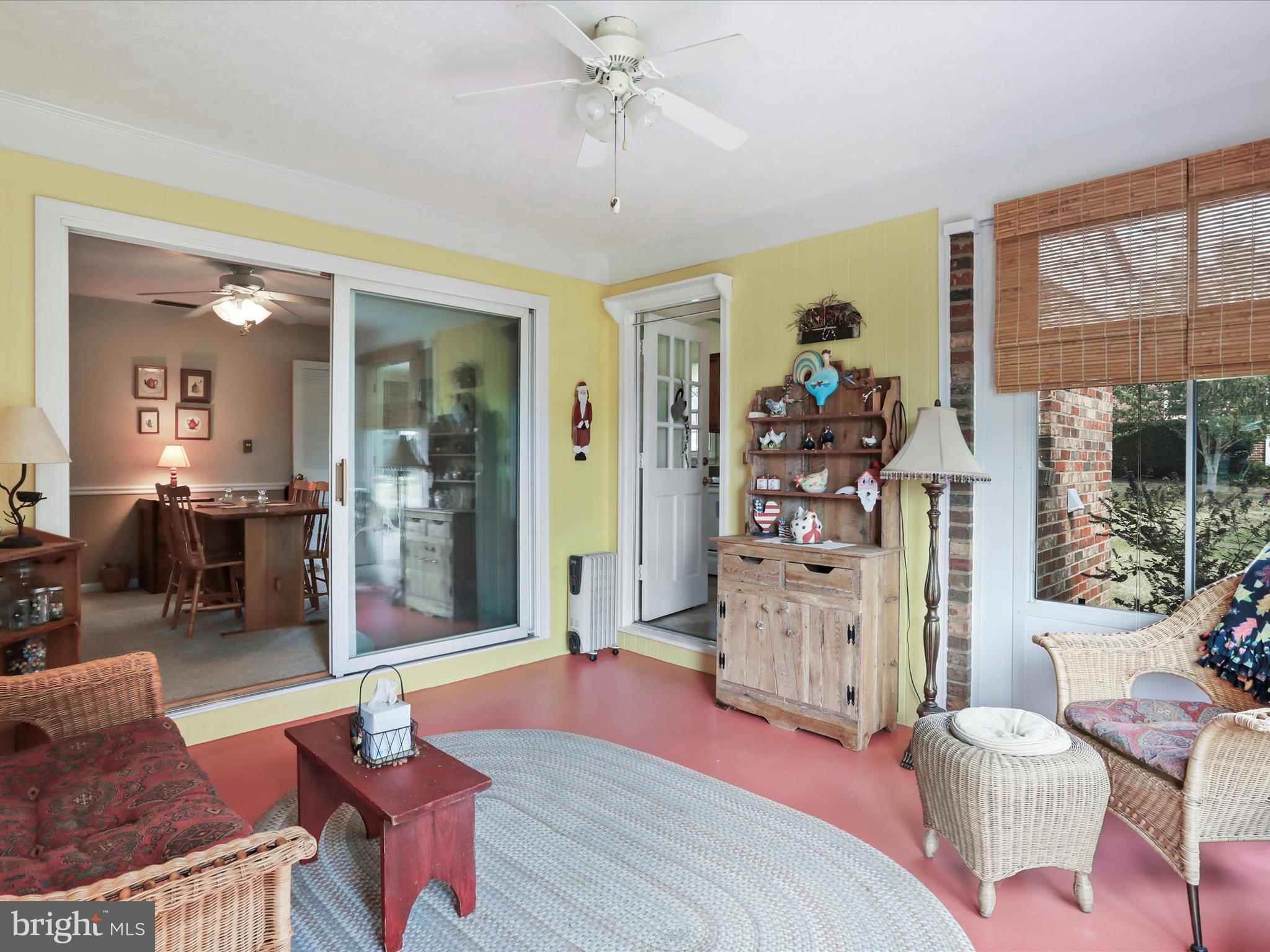 WAKELAND MANOR - Residential