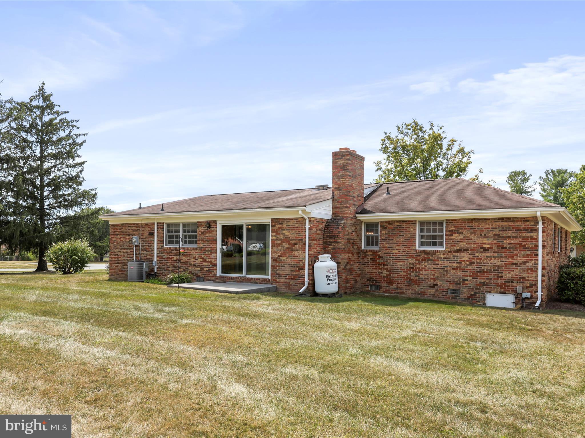 WAKELAND MANOR - Residential