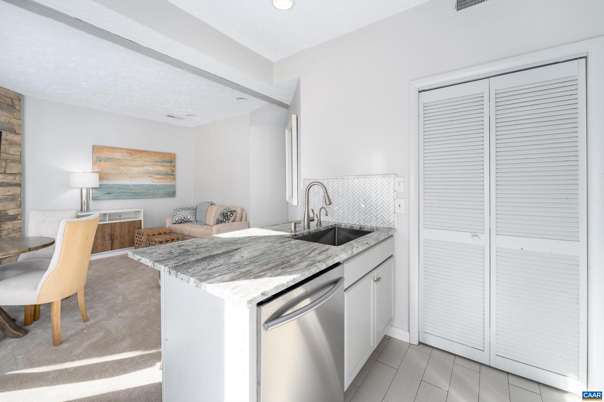 WINTERGREEN RESORT - Residential