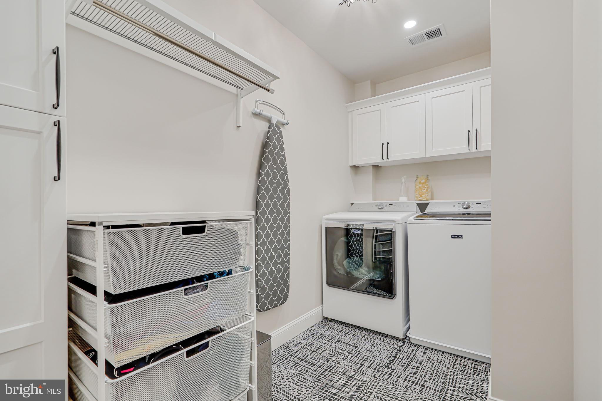 MCLEAN VILLAGE - Residential