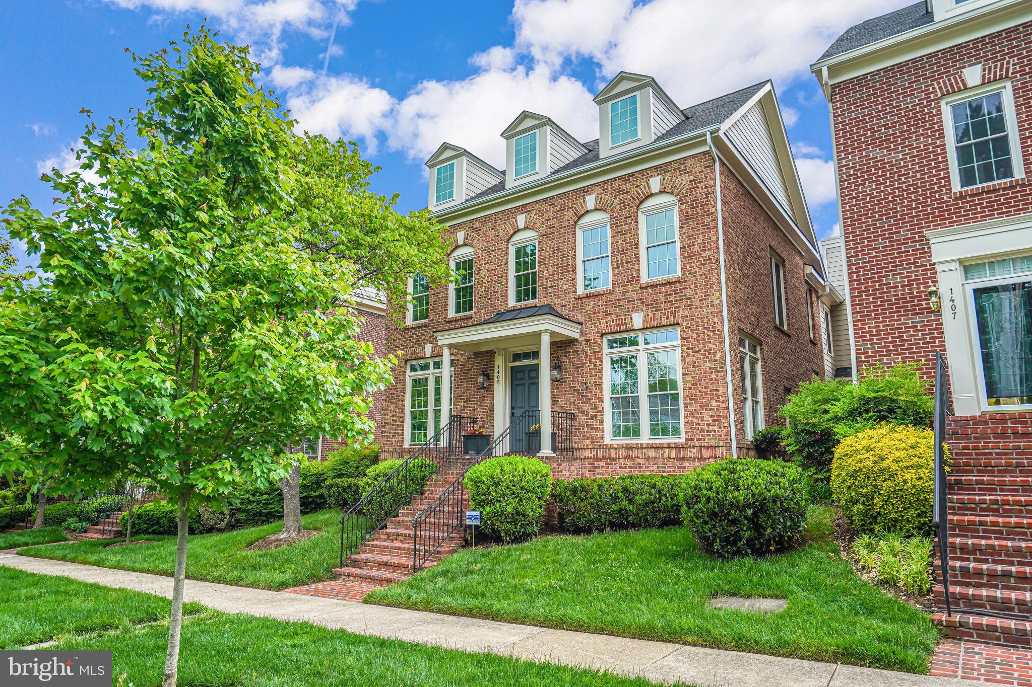 MCLEAN VILLAGE - Residential