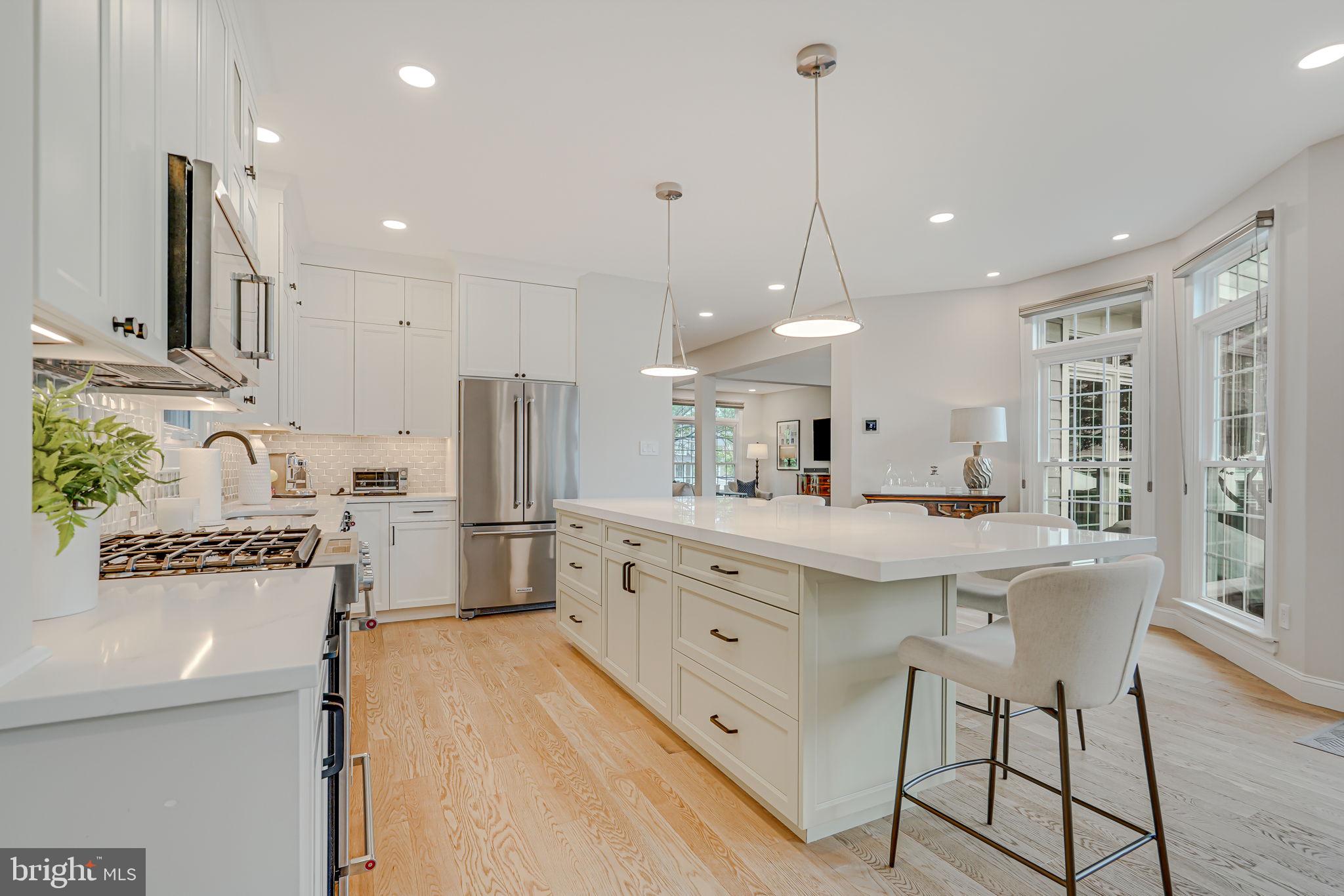 MCLEAN VILLAGE - Residential