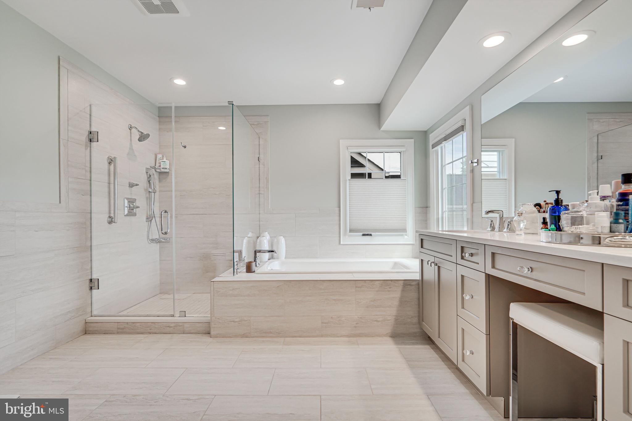 MCLEAN VILLAGE - Residential