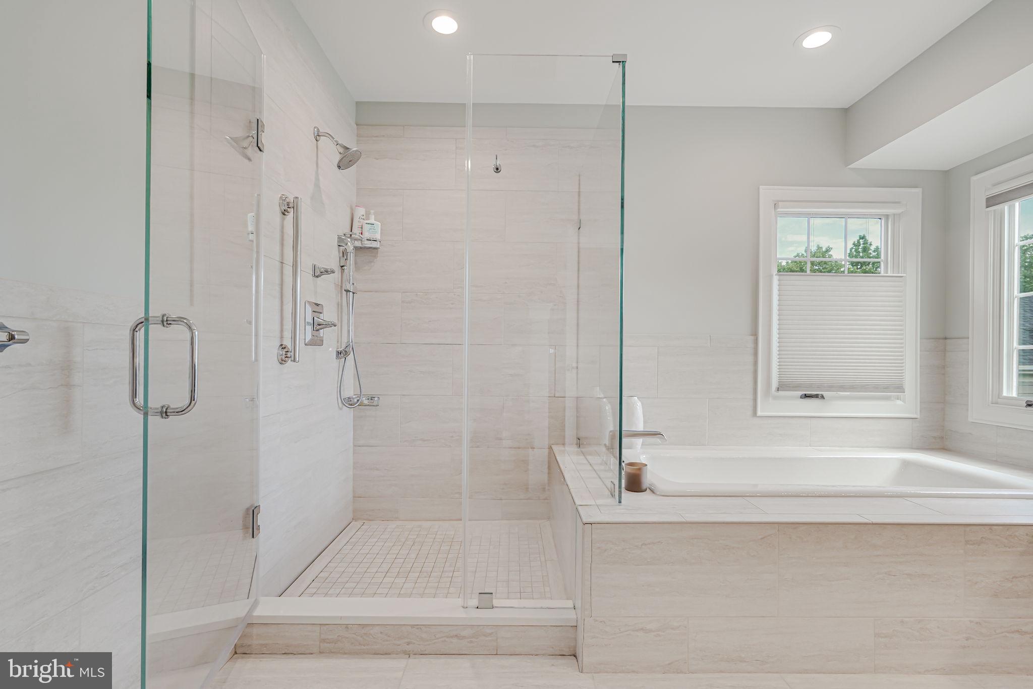 MCLEAN VILLAGE - Residential