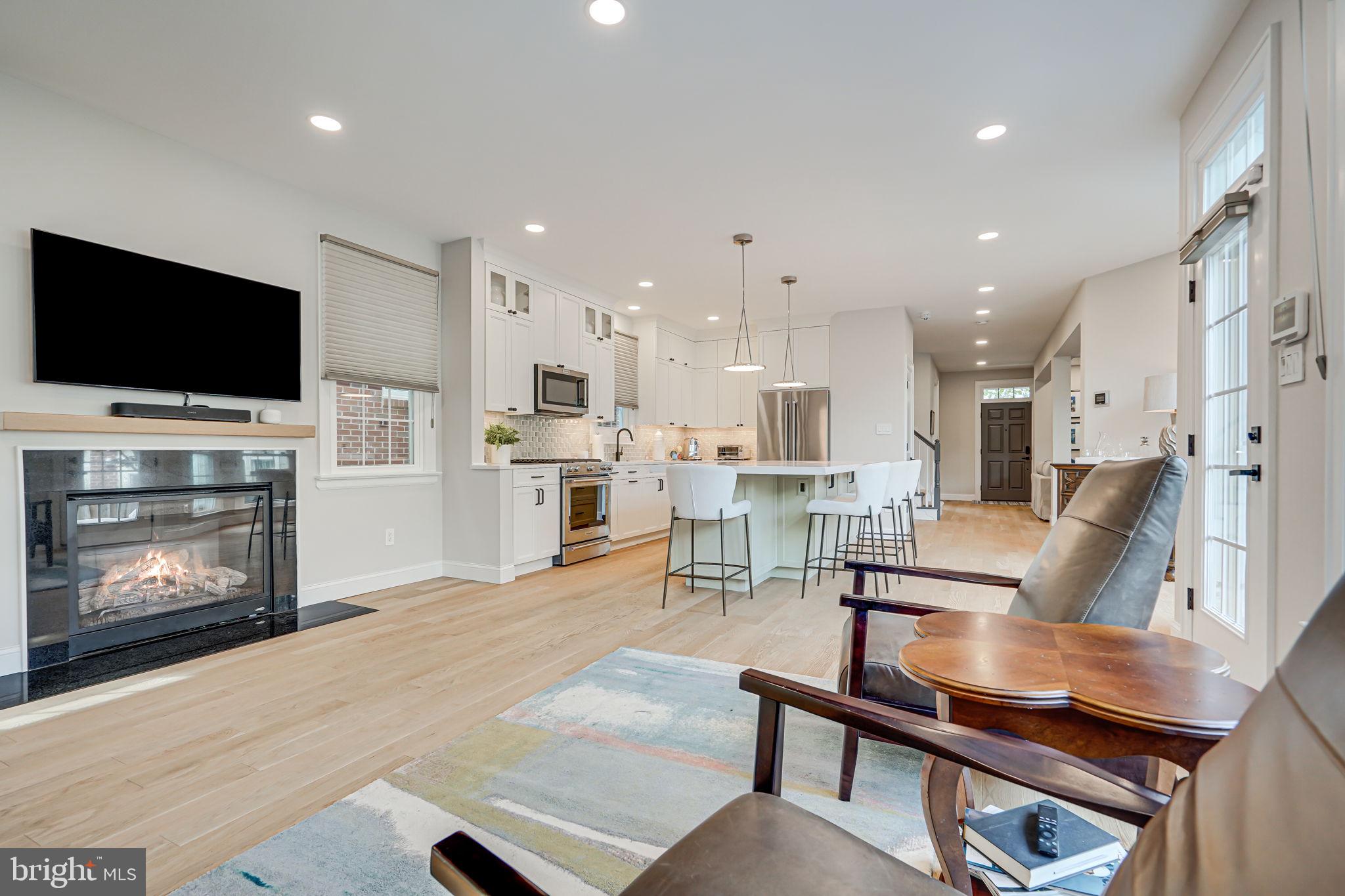 MCLEAN VILLAGE - Residential