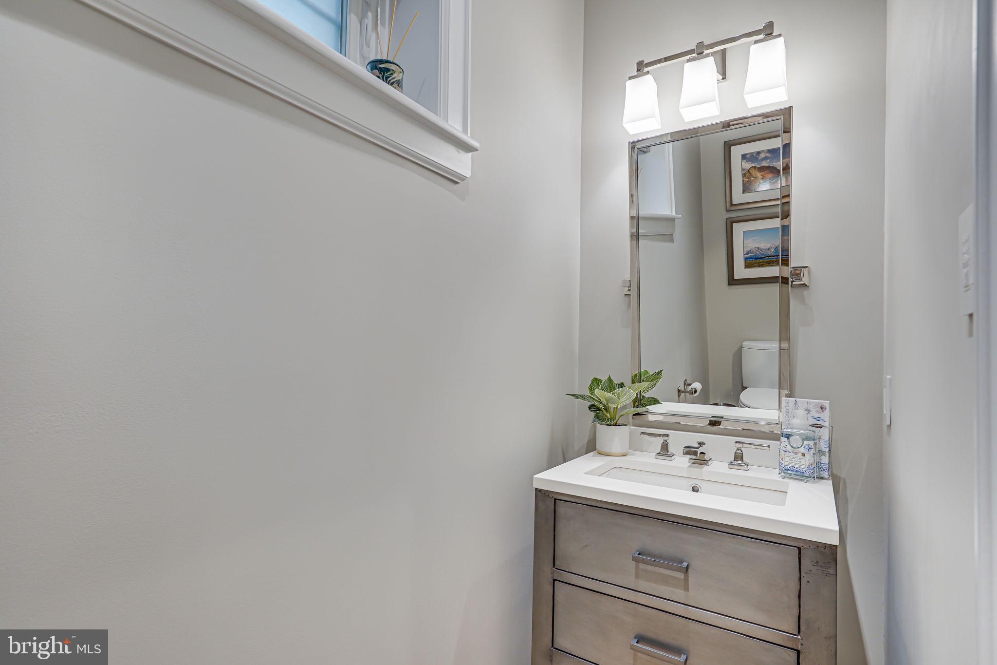 MCLEAN VILLAGE - Residential