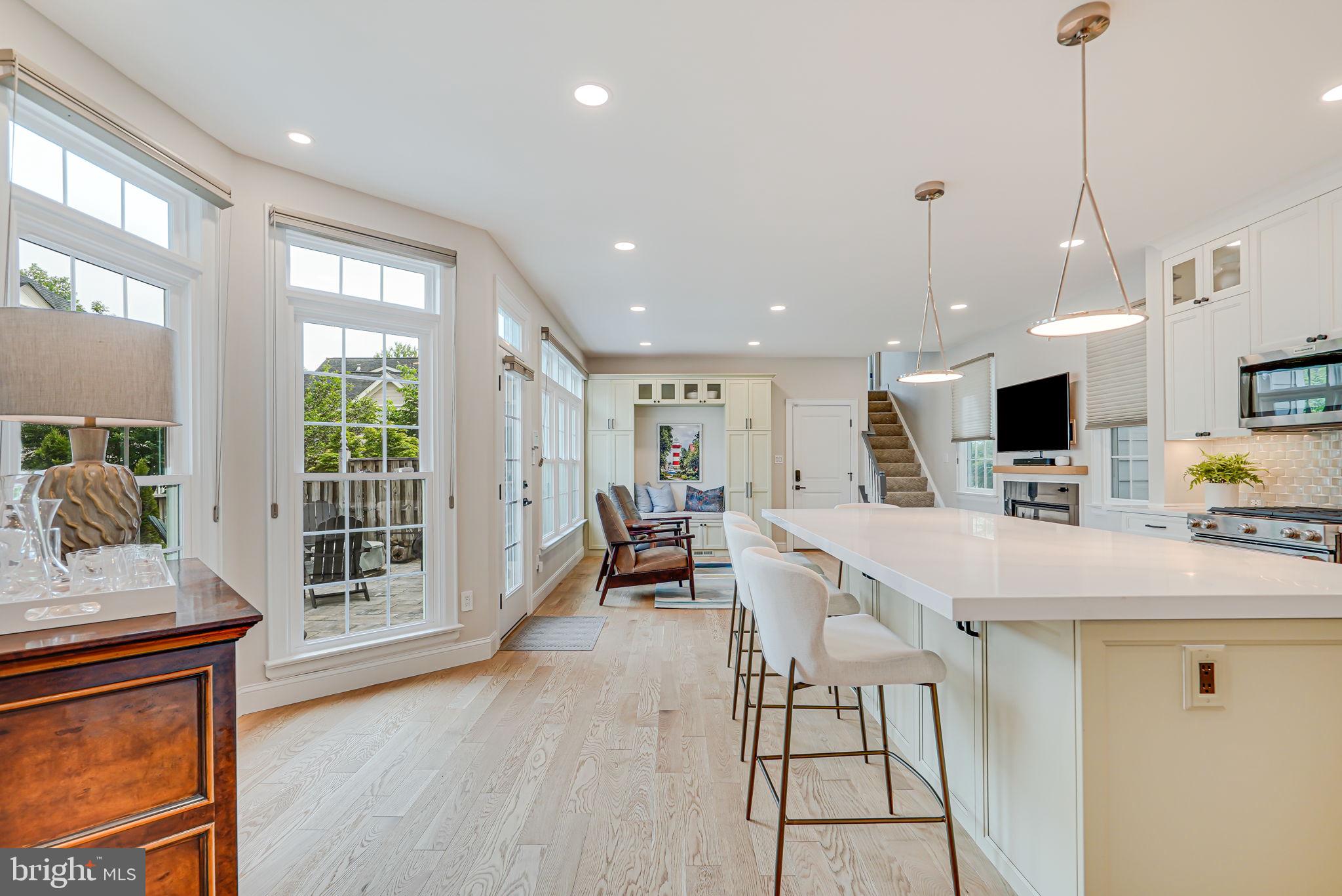 MCLEAN VILLAGE - Residential