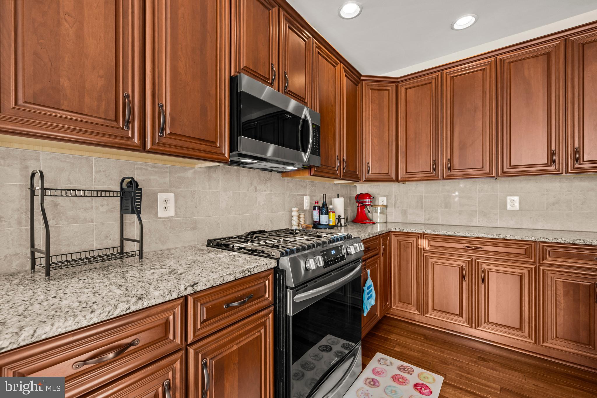 DOMINION VALLEY COUNTRY CLUB - Residential