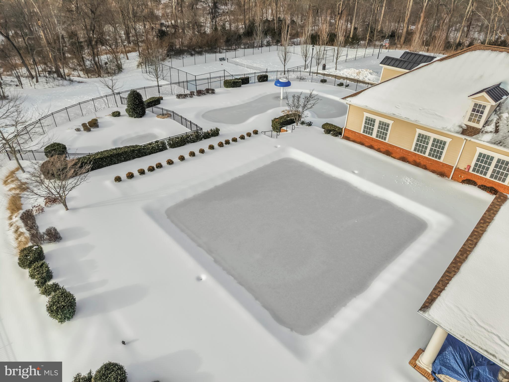 DOMINION VALLEY COUNTRY CLUB - Residential