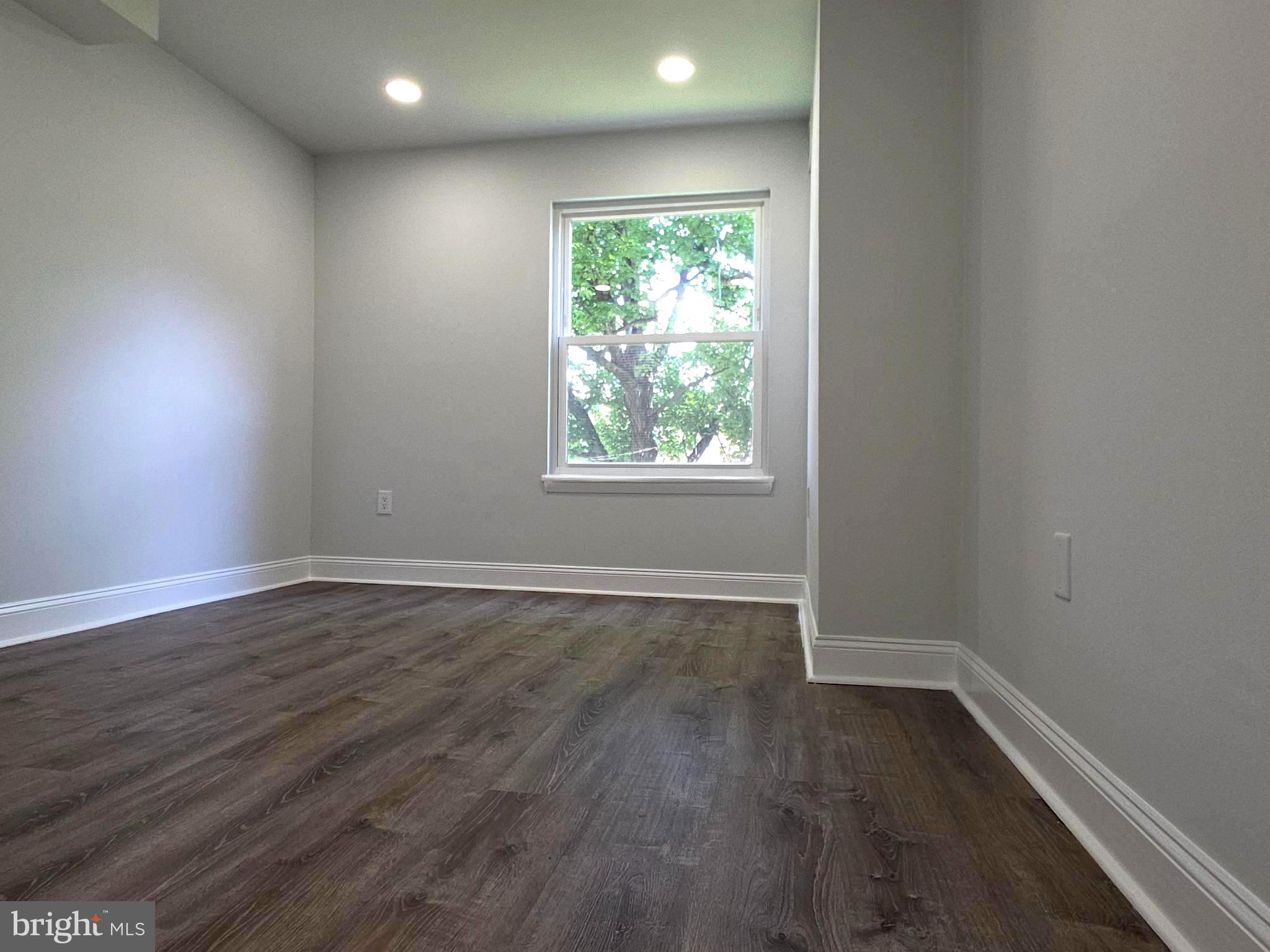 SUITLAND - Residential
