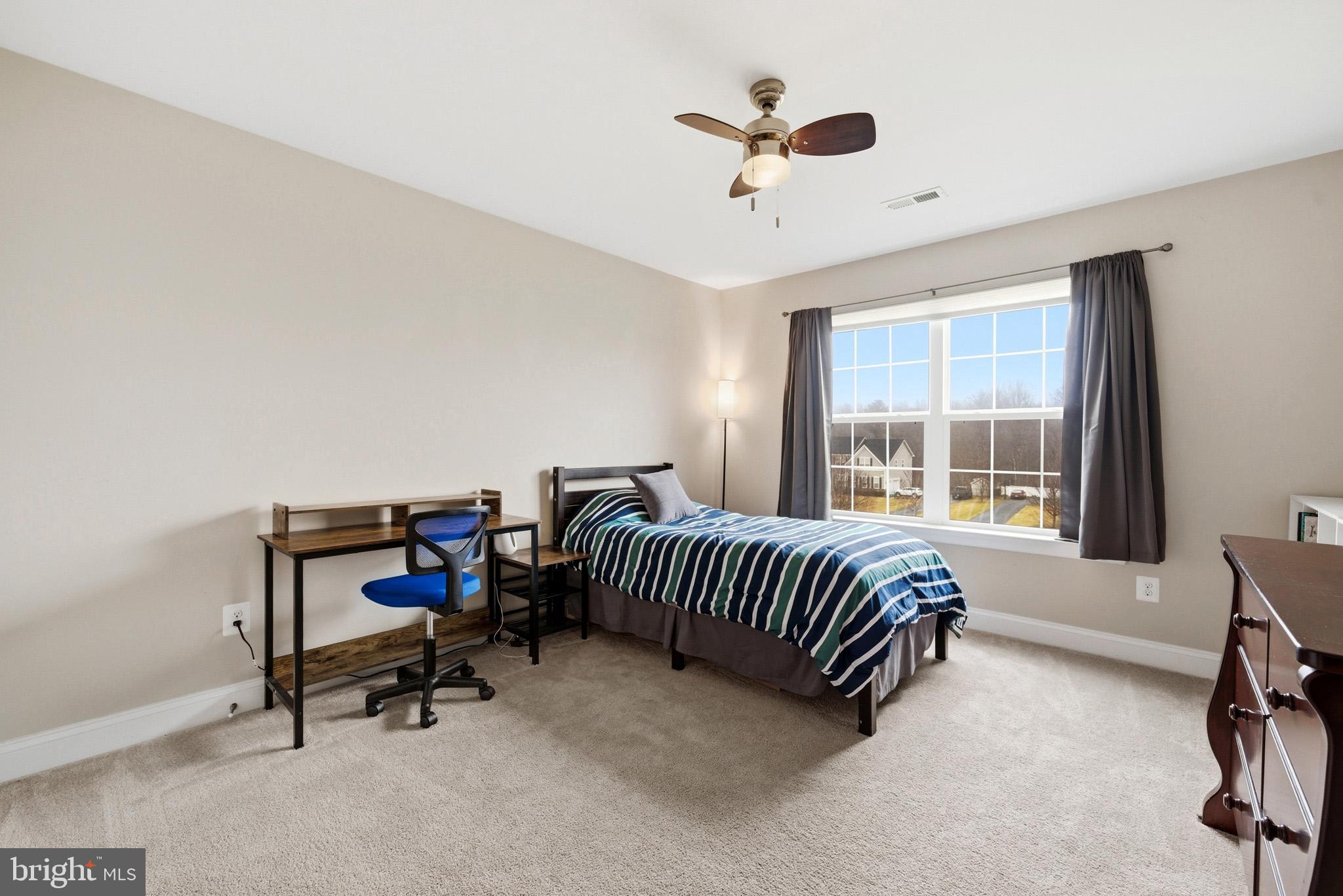 OAKLAND HALL - Residential