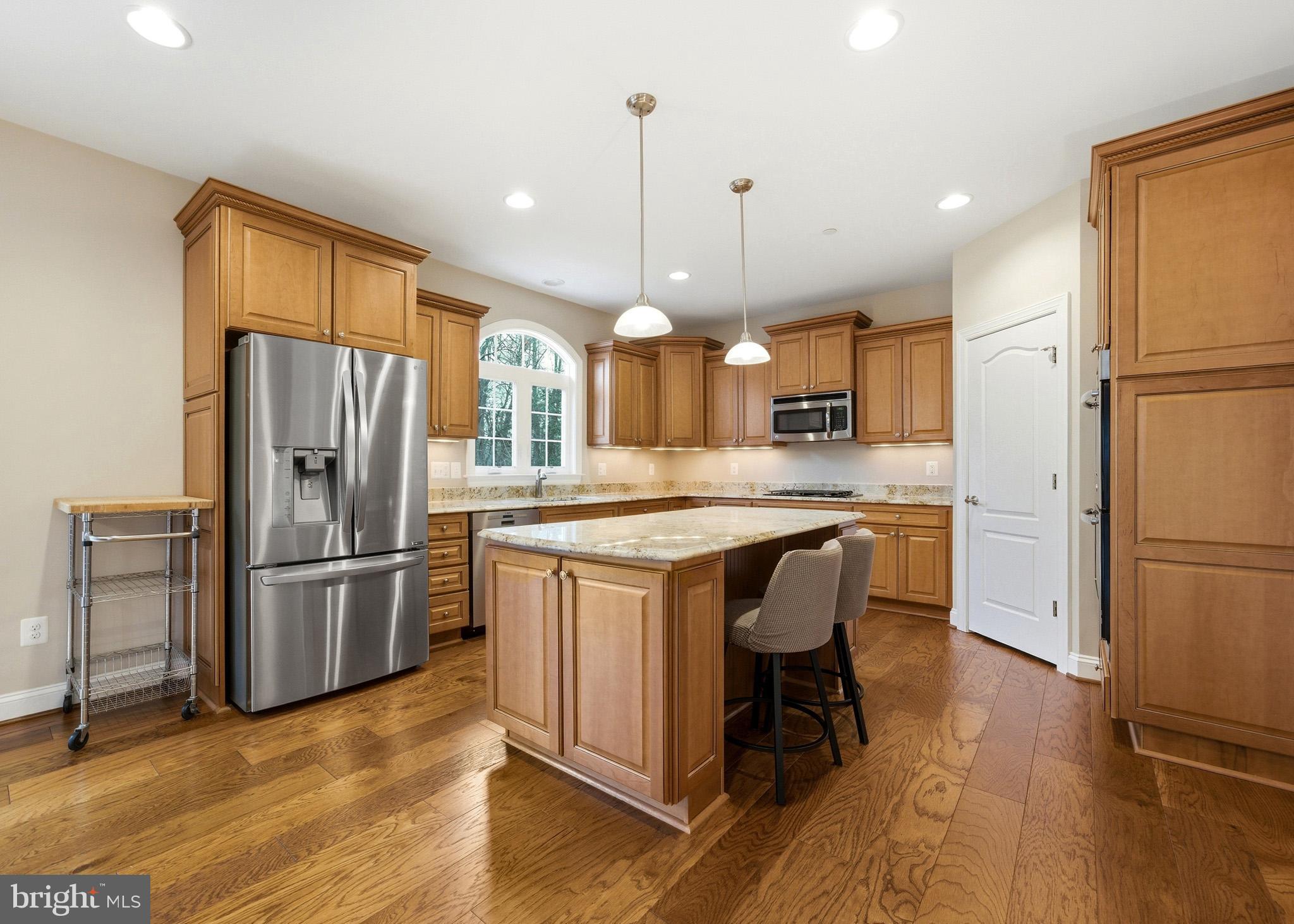 OAKLAND HALL - Residential