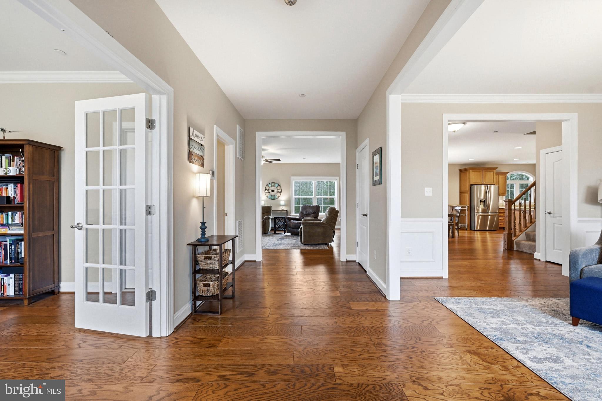 OAKLAND HALL - Residential