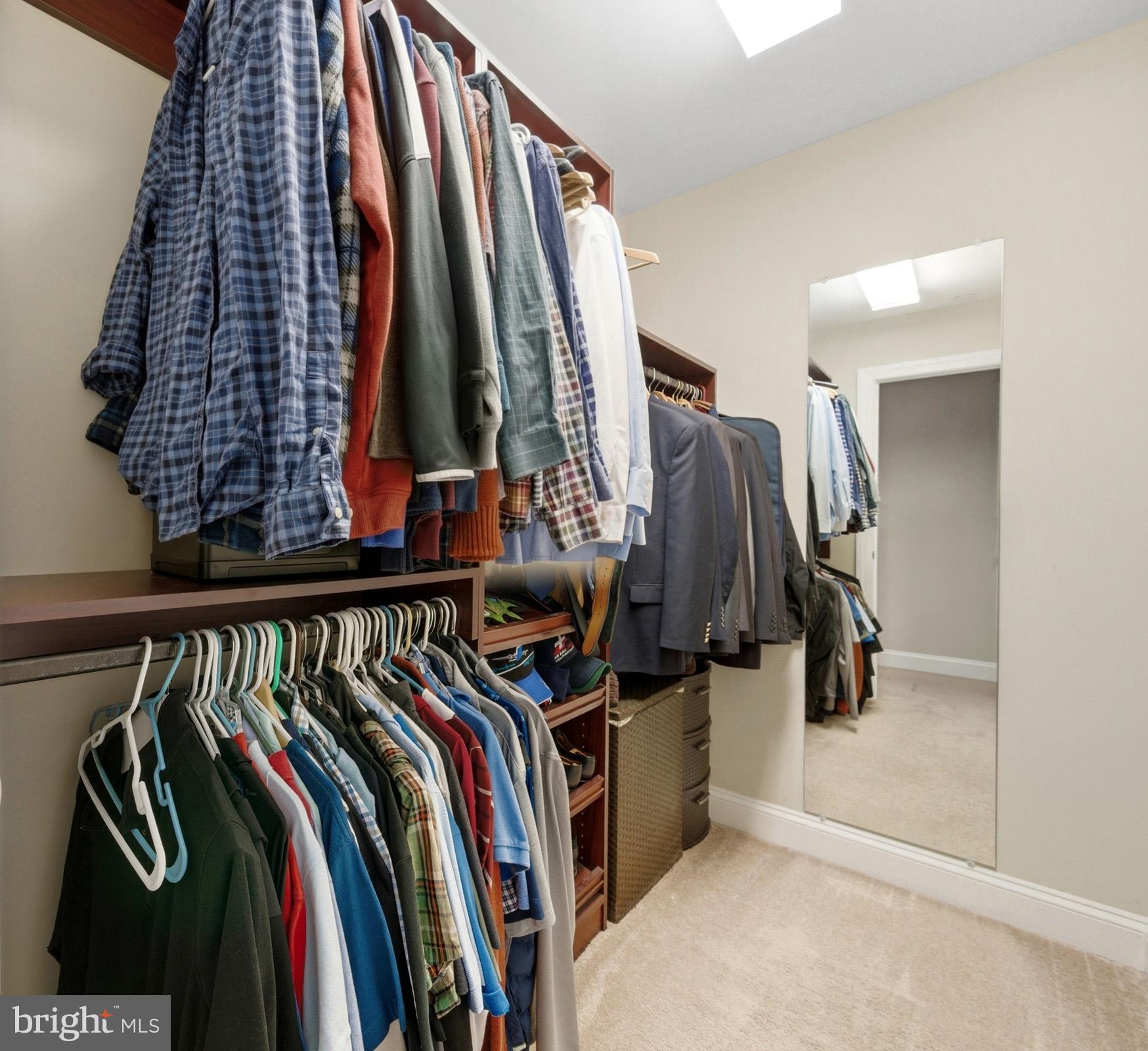 OAKLAND HALL - Residential